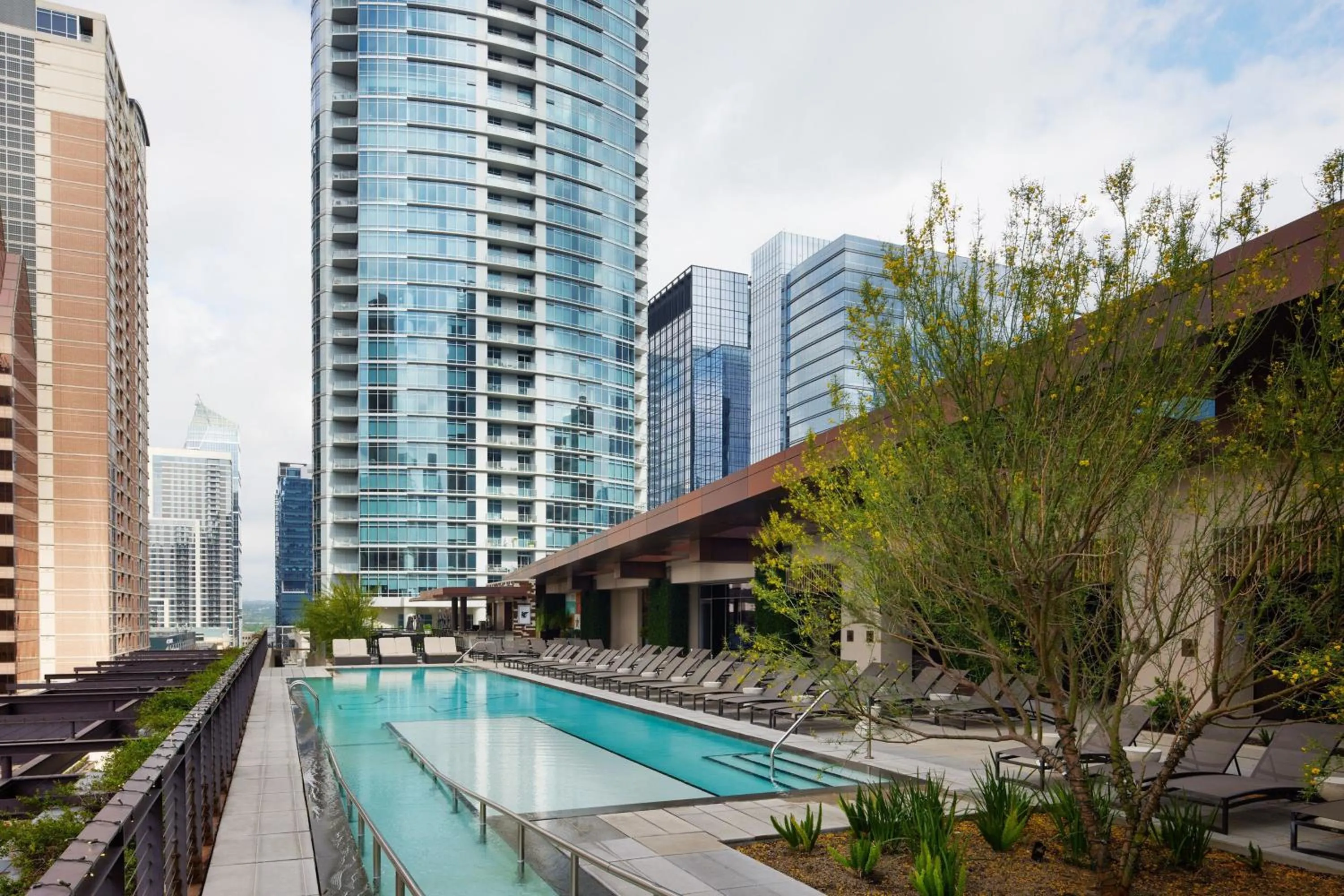 Swimming pool in JW Marriott Austin
