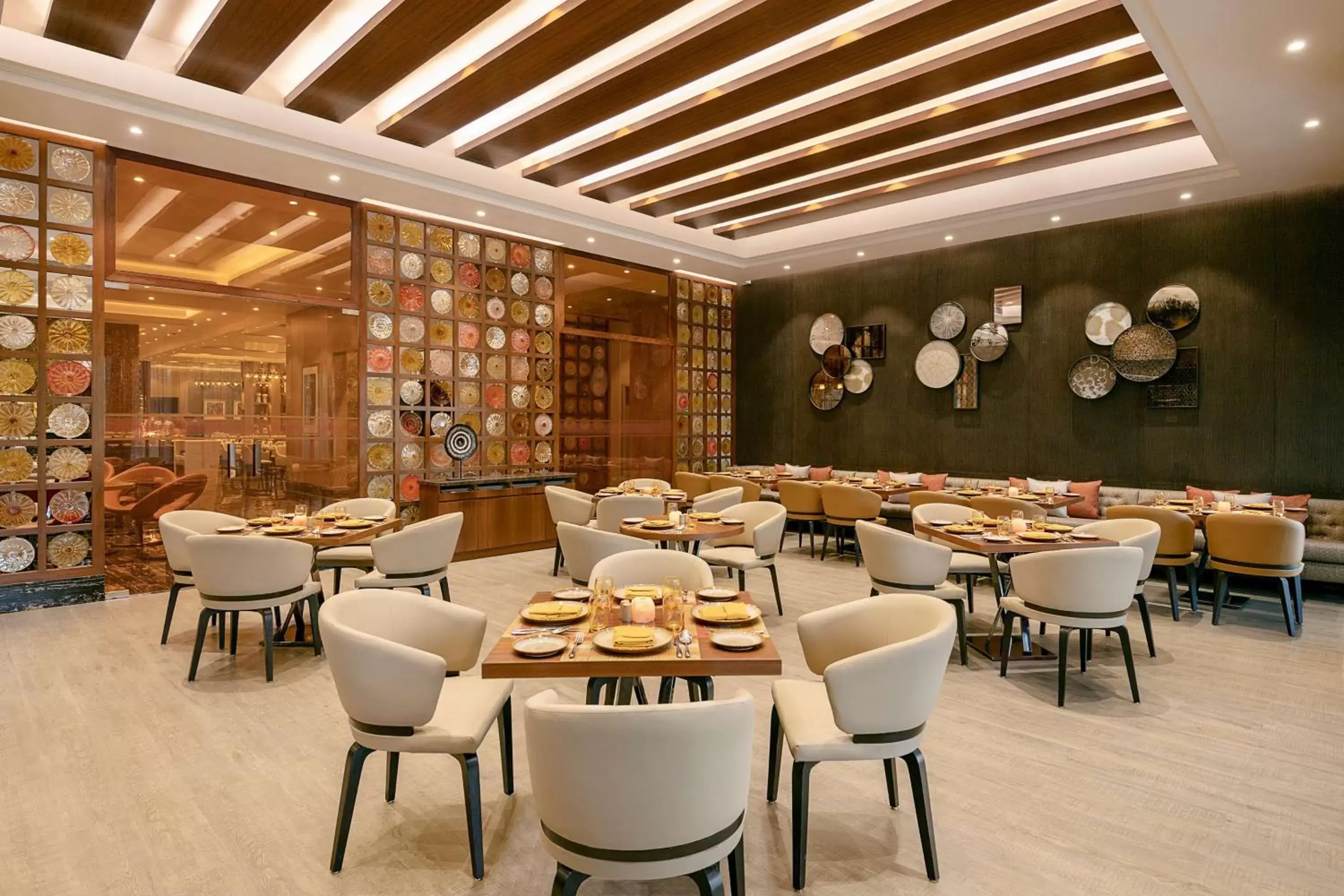 Restaurant/places to eat in Radisson Mumbai Andheri MIDC Restaurant/places to eat in Radisson Mumbai Andheri MIDC