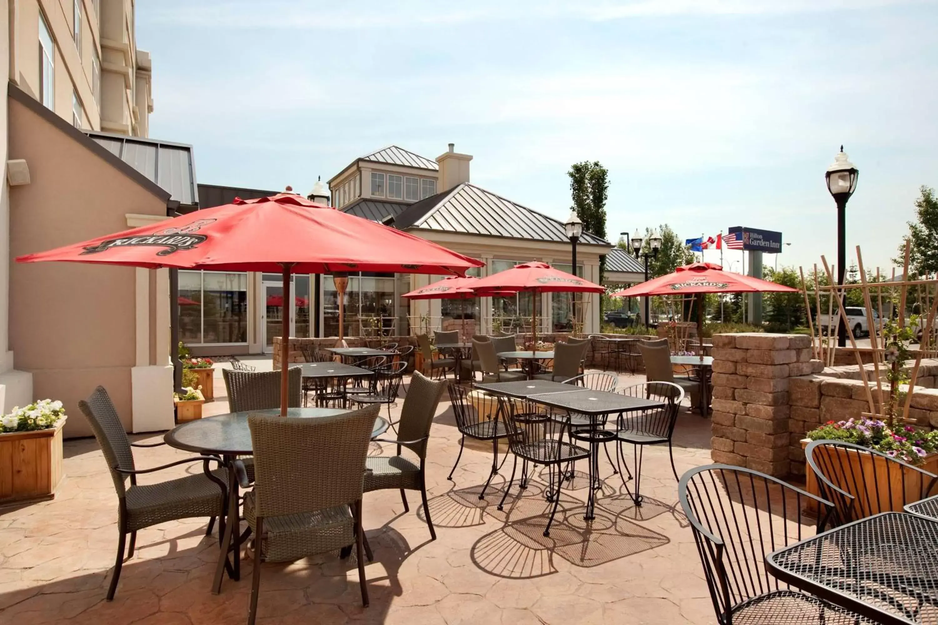 Patio, Restaurant/Places to Eat in Hilton Garden Inn West Edmonton