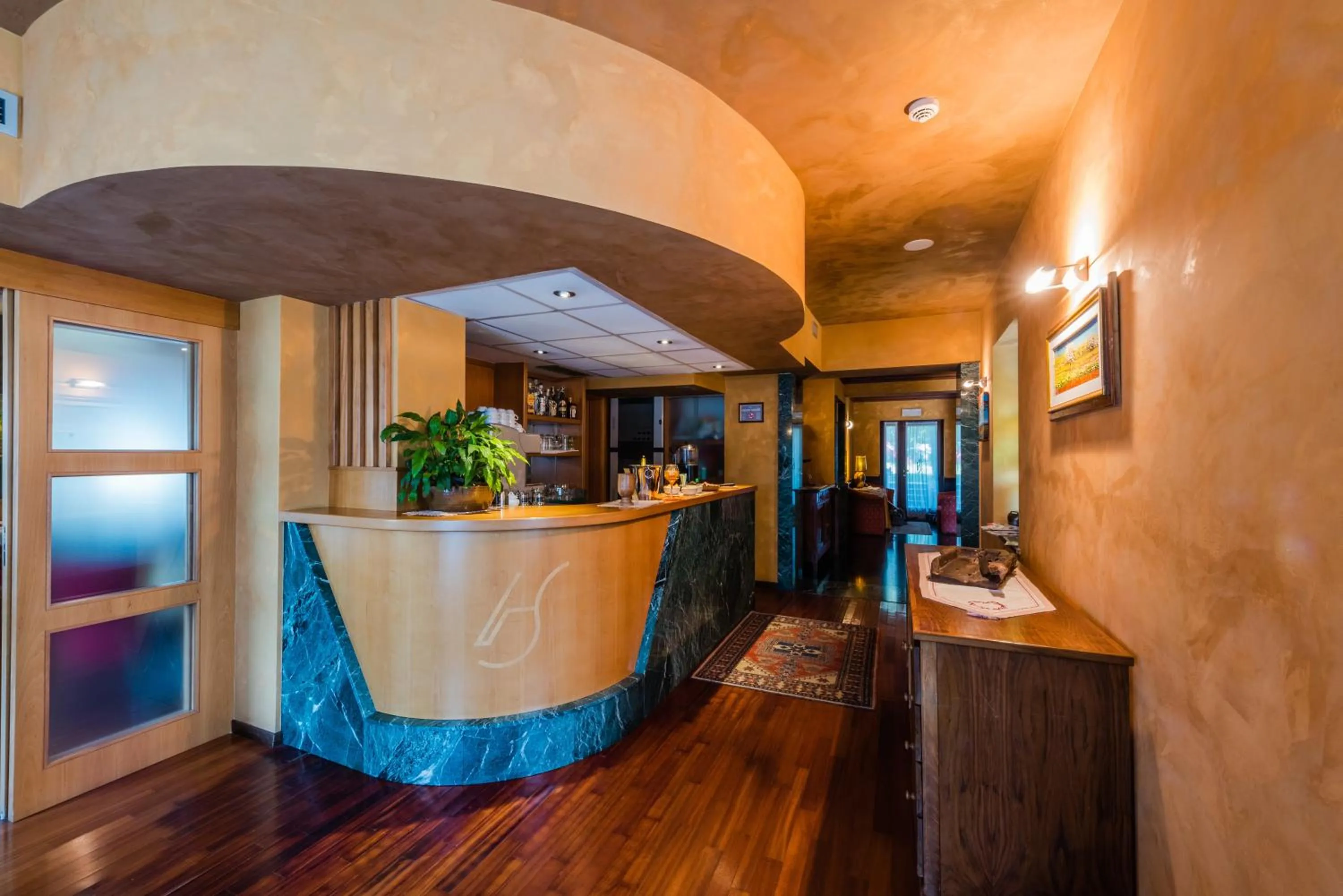 Lobby or reception in Hotel Au Soleil