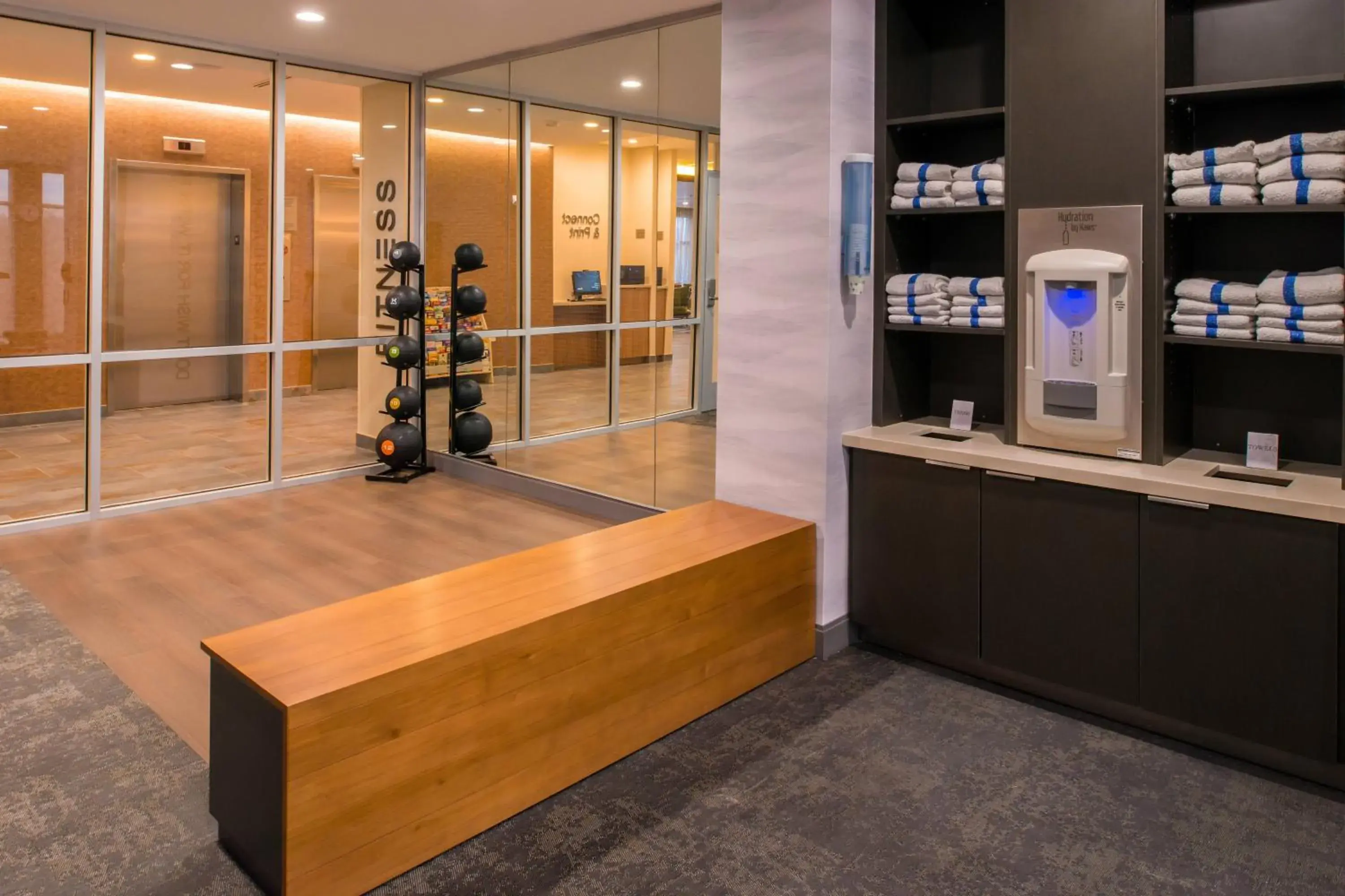 Fitness centre/facilities, Lobby/Reception in Fairfield Inn & Suites by Marriott Fort Worth Southwest at Cityview
