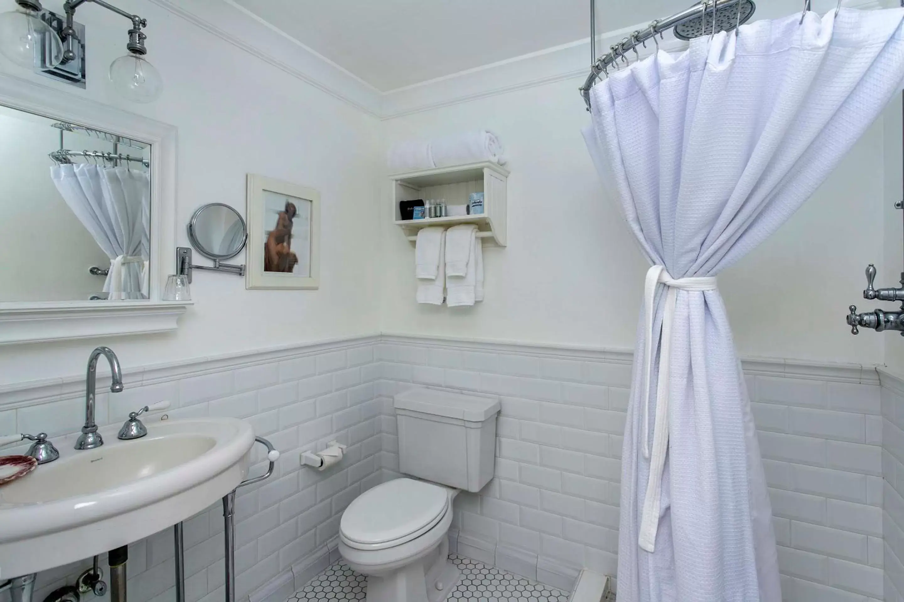 Bathroom in Cannon Beach Hotel Collection