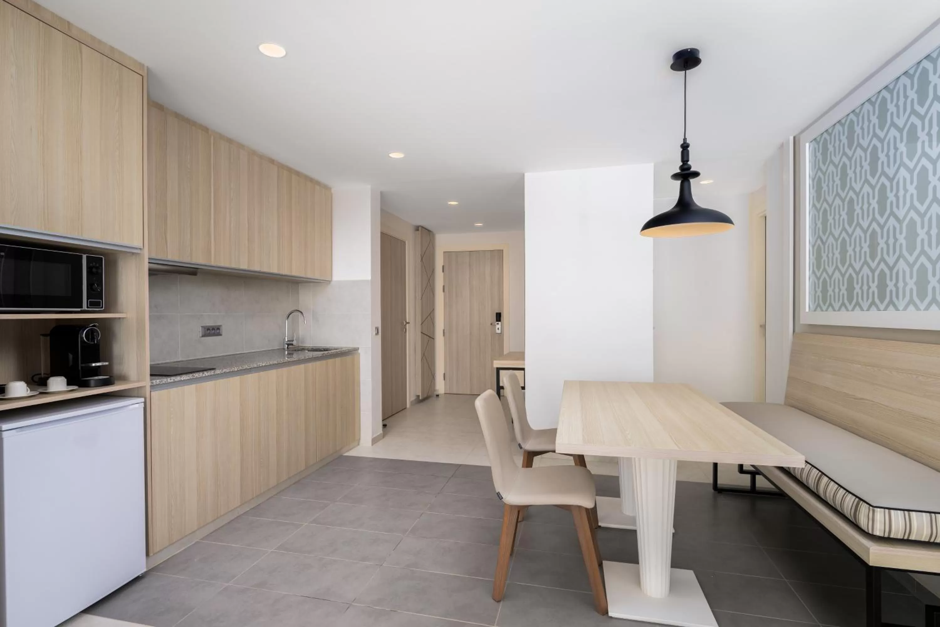 Kitchen or kitchenette in Radisson Blu Residences, Saidia