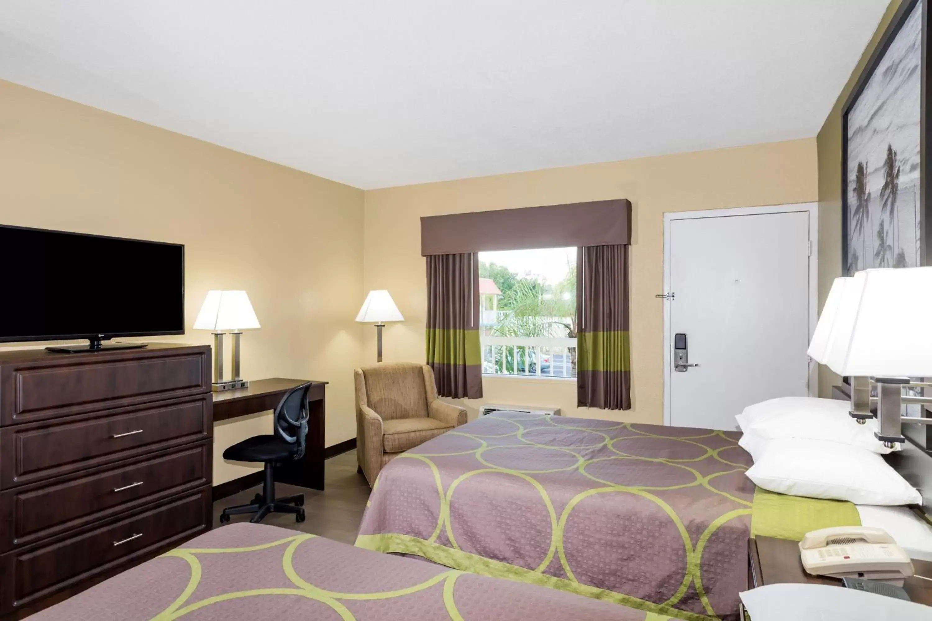 Bed in Super 8 by Wyndham Sarasota Near Siesta Key