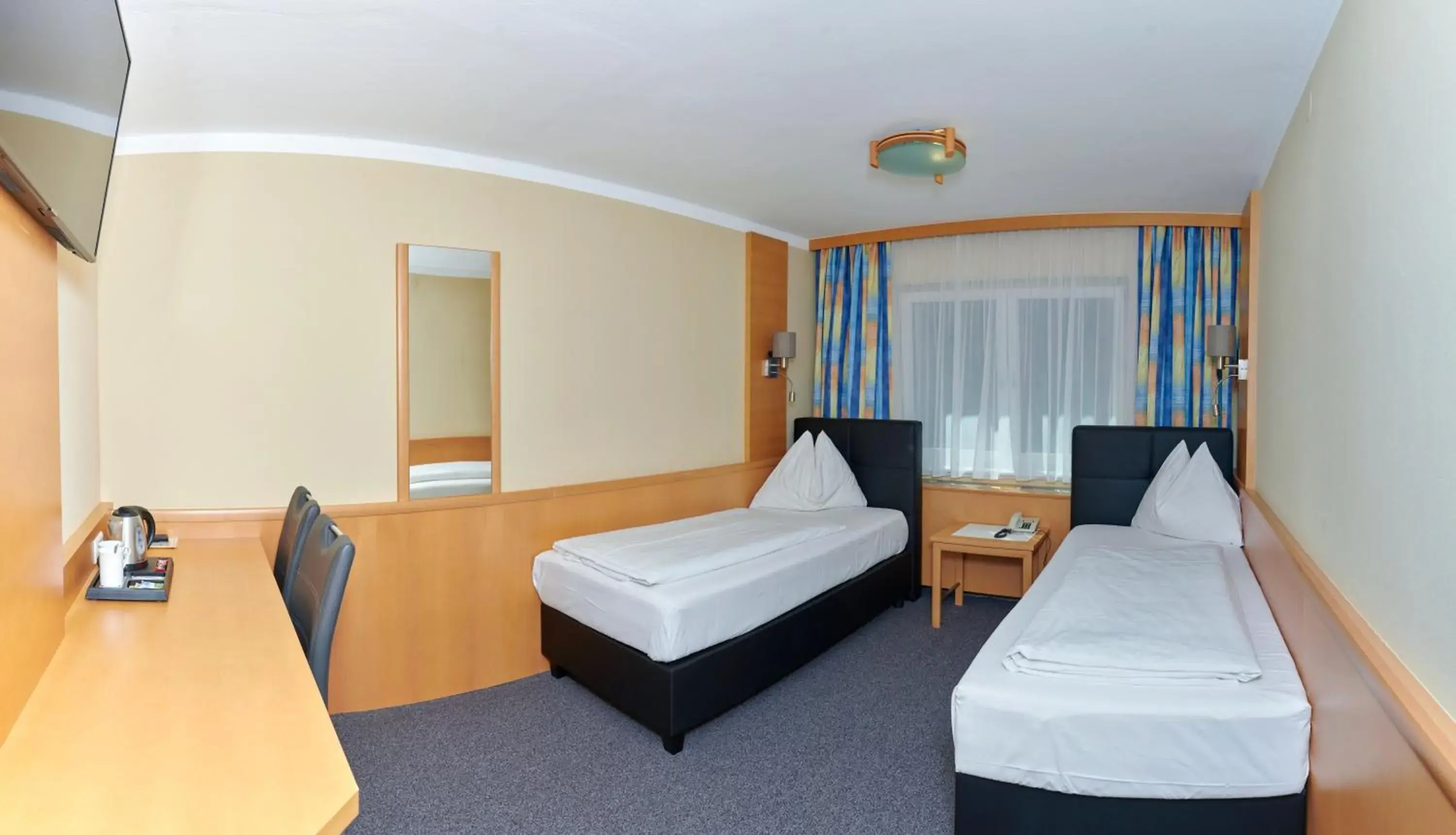 Bed in Hotel Ganslhof