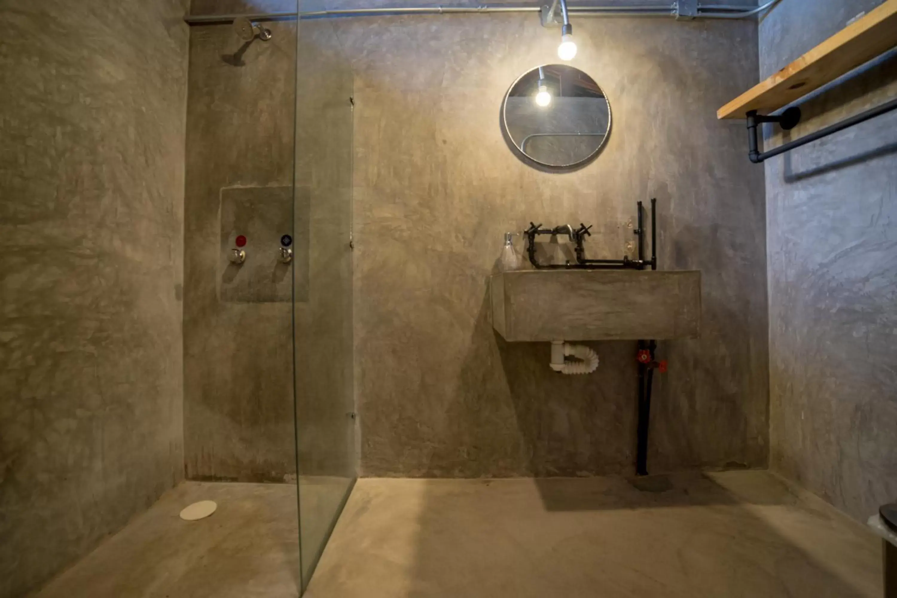 Bathroom in Ixmukané Suites & Spa