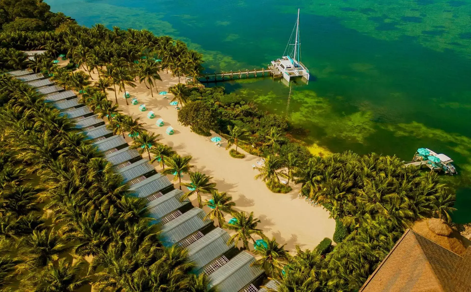 Activities, Bird's-eye View in Bungalows Key Largo - All Inclusive