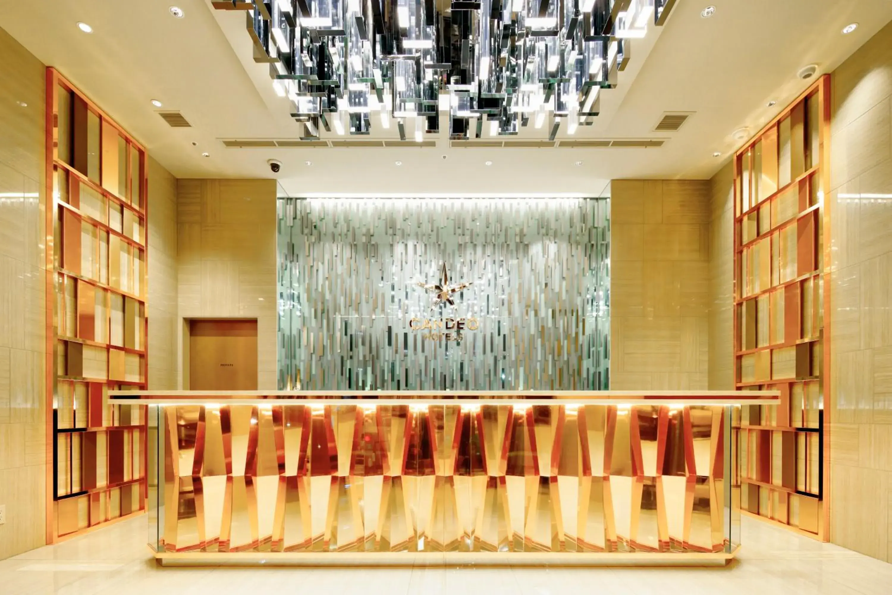 Lobby or reception in Candeo Hotels Tokyo Roppongi
