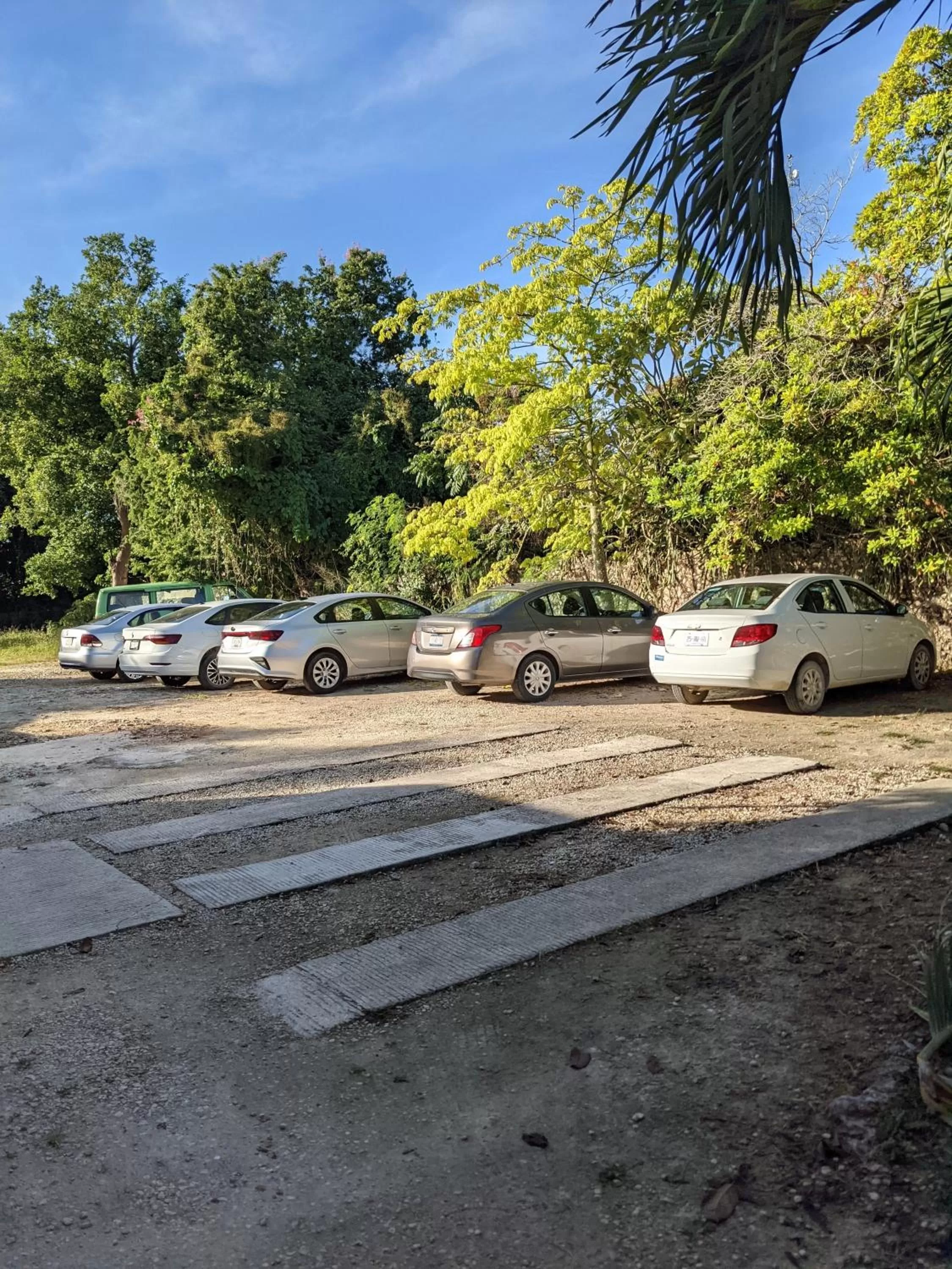 Parking in Casa Aluxes Hotel