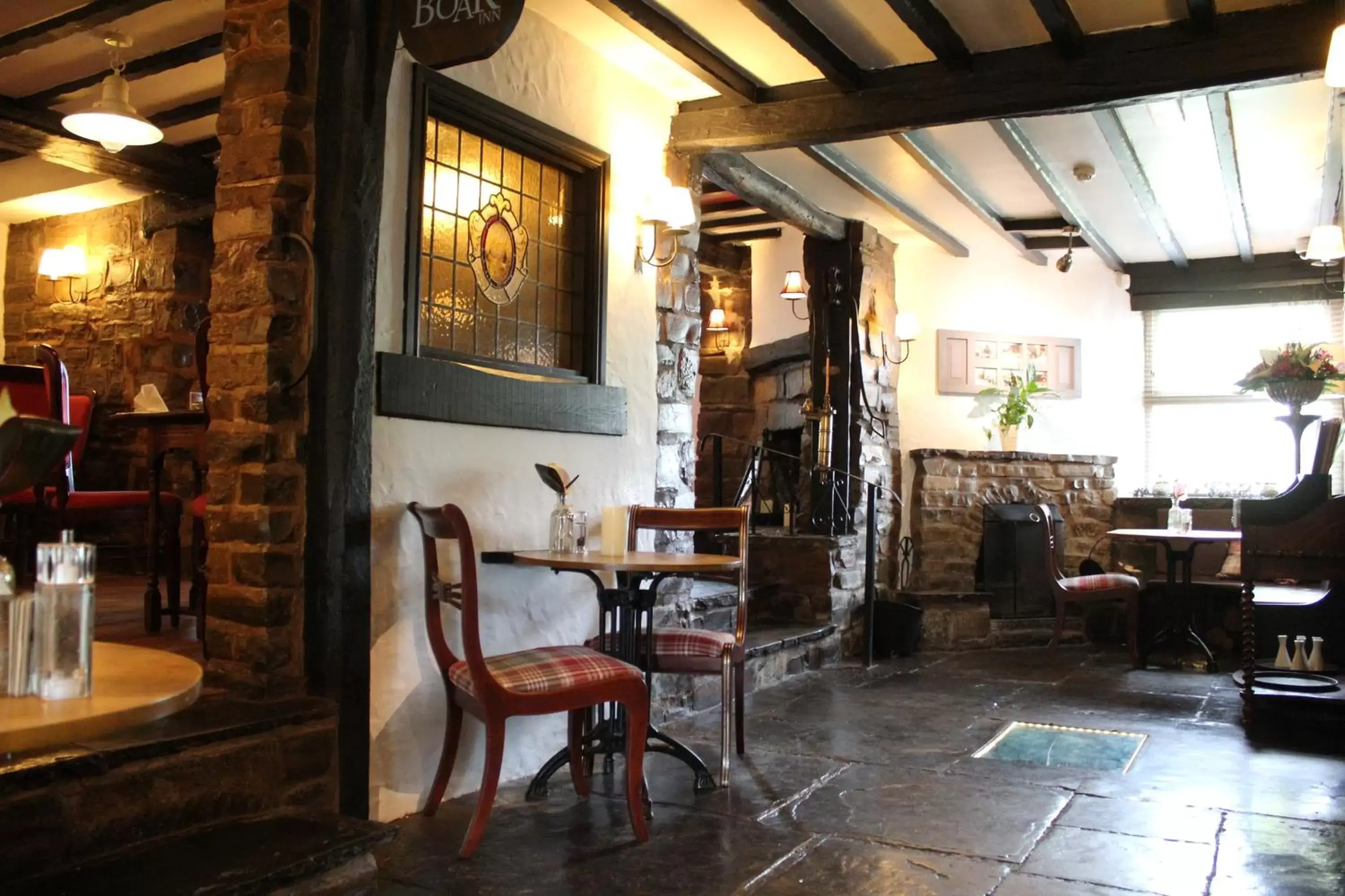 Lounge or bar, Restaurant/Places to Eat in The Blue Boar