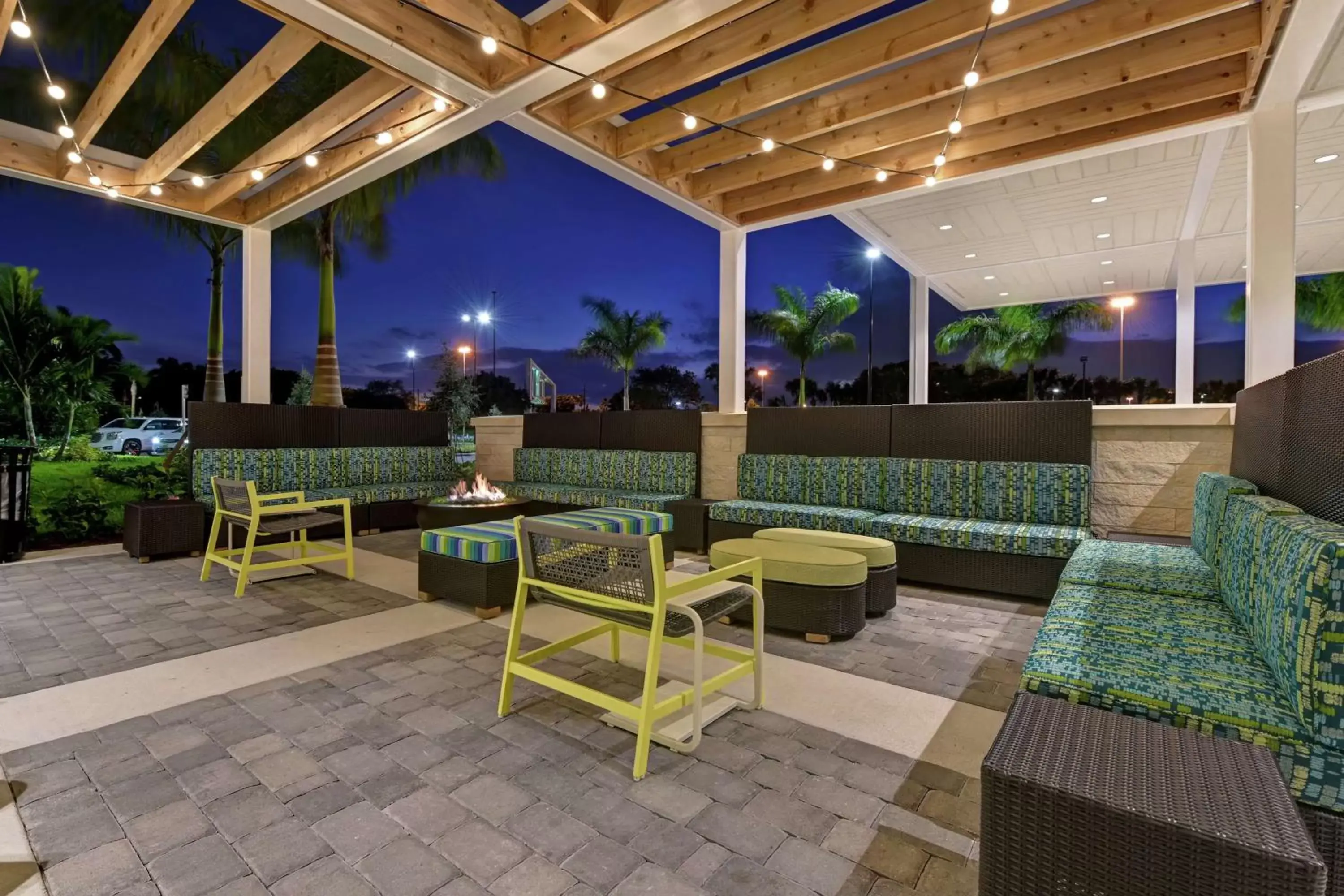 Patio in Home2 Suites By Hilton West Palm Beach Airport