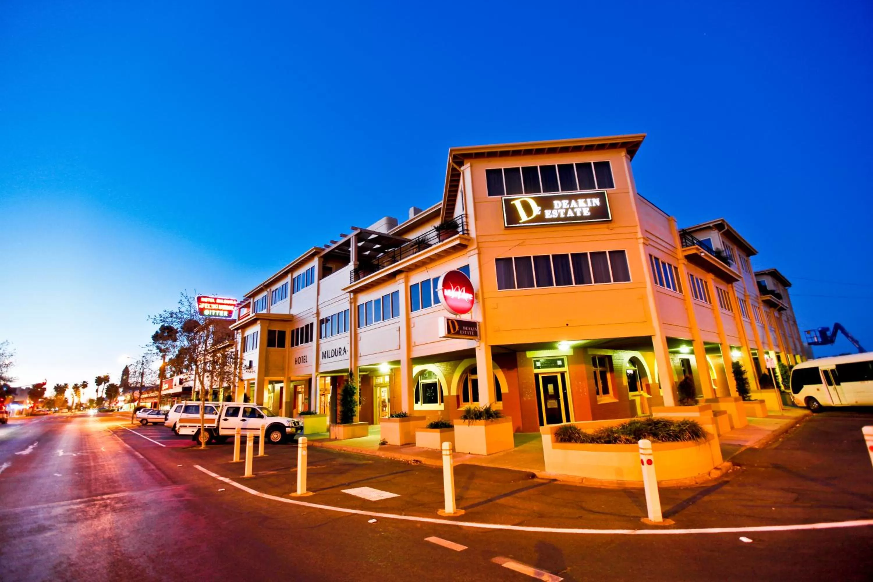 Facade/entrance in Mercure Hotel Mildura