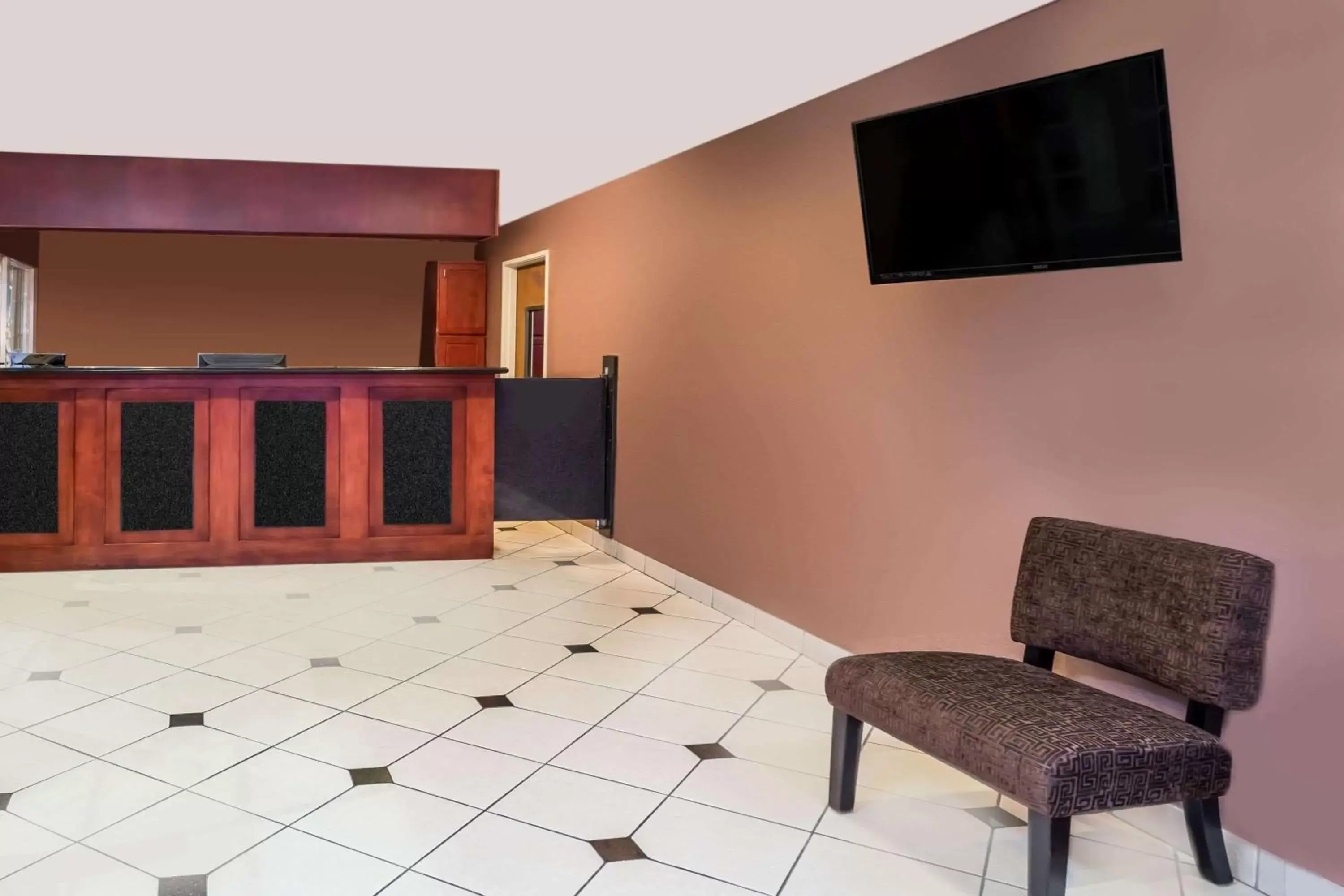 Lobby or reception, TV/Entertainment Center in Casa Blanca Hotel & Suites Orange
