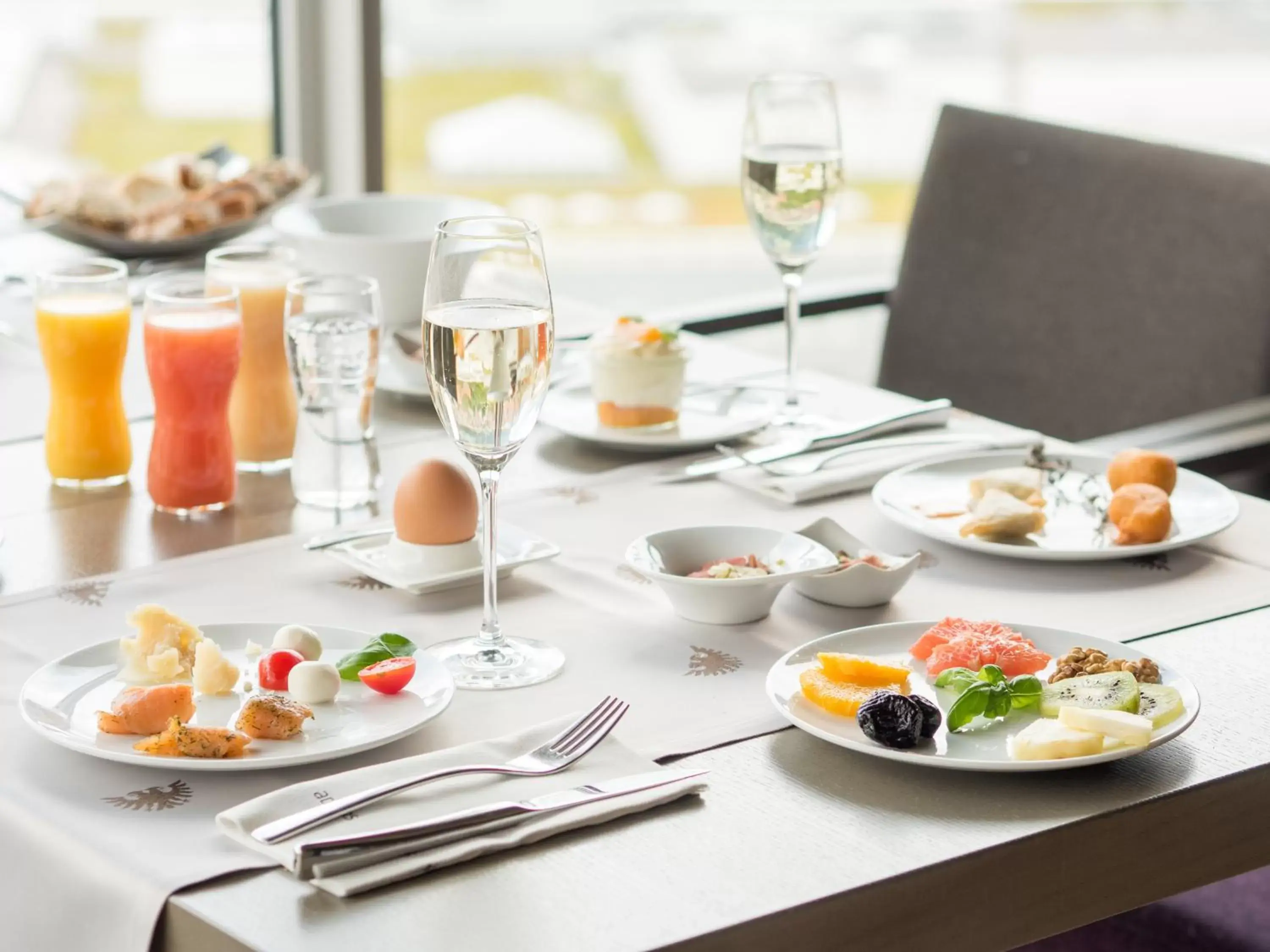 Buffet breakfast, Food in aDLERS Hotel Innsbruck