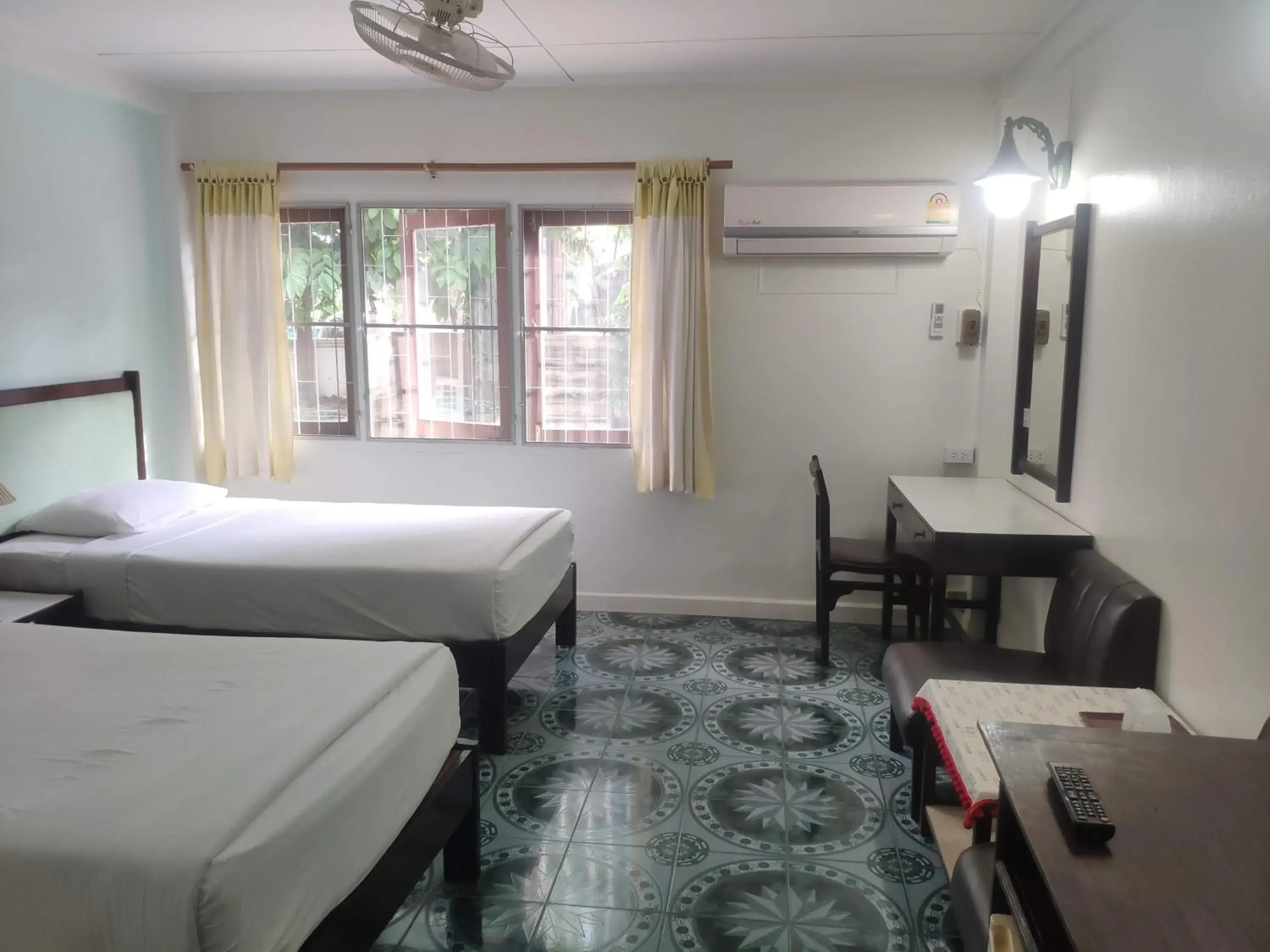 Changpuak Hotel