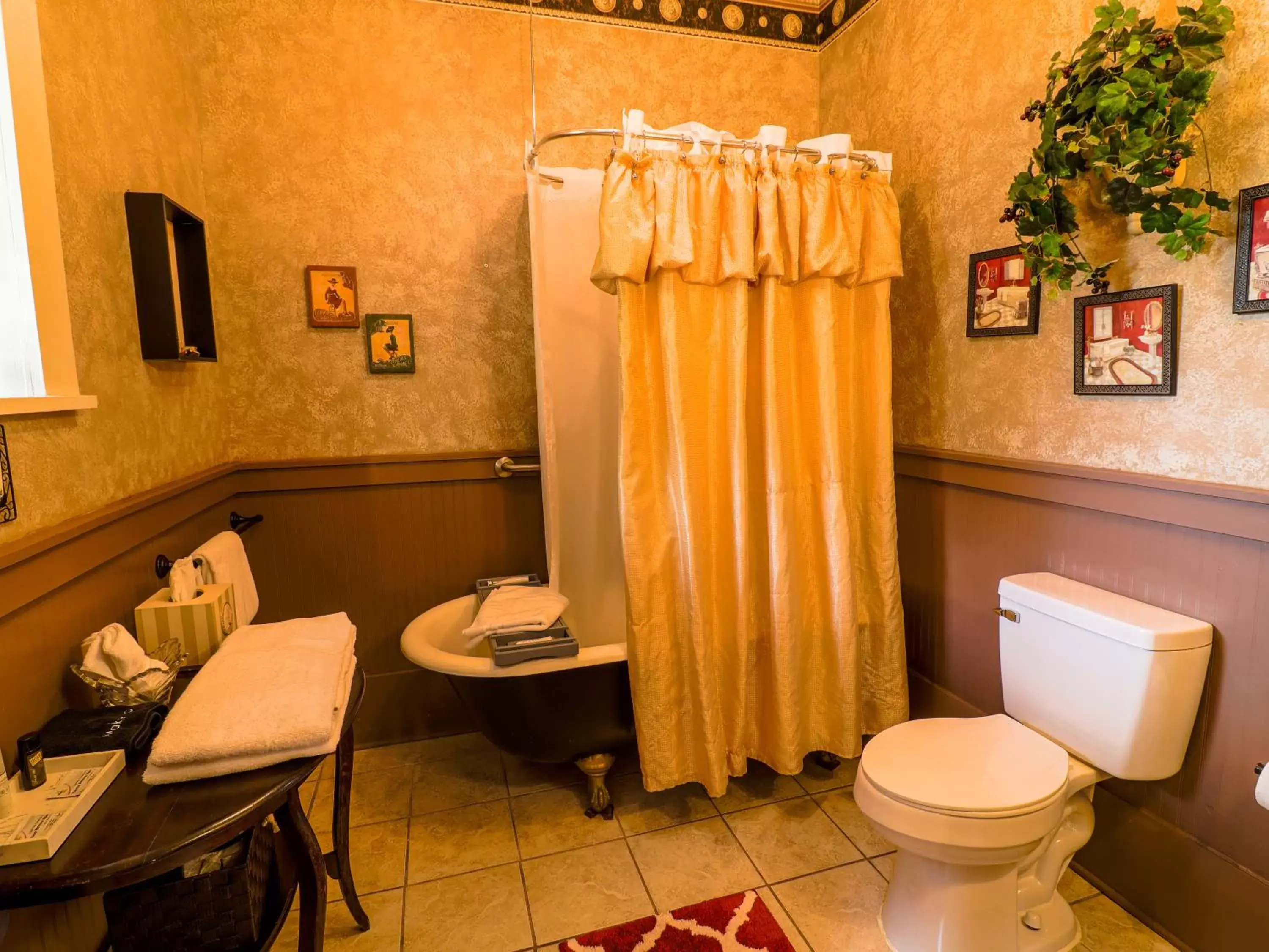 Bathroom in The Steamboat Inn