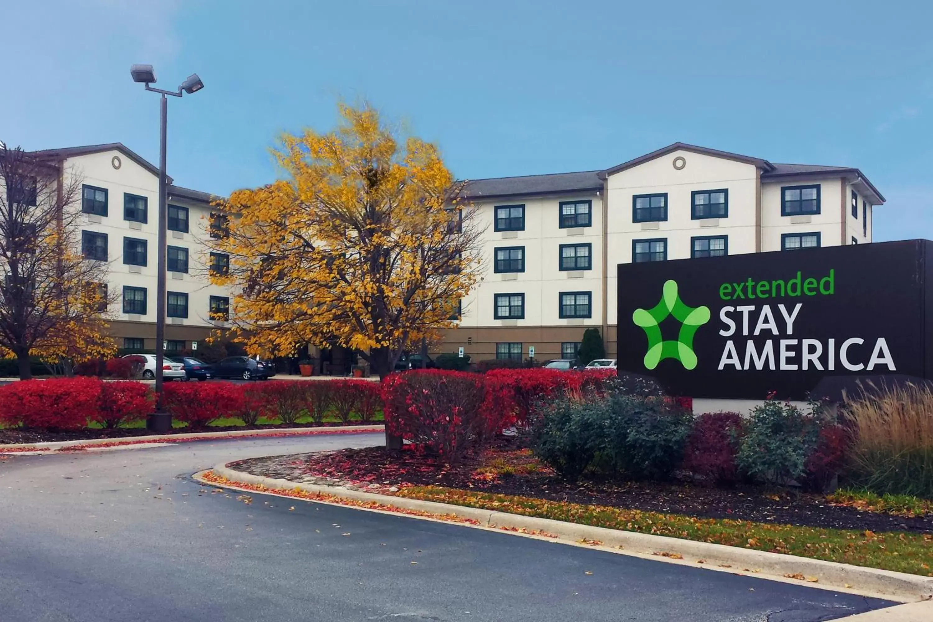 Property building in Extended Stay America Suites - Chicago - Elmhurst - O'Hare