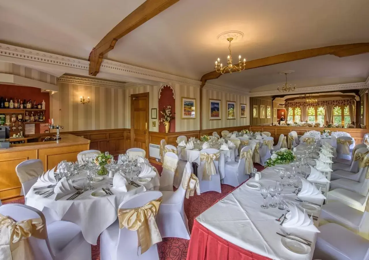 Restaurant/Places to Eat in Atholl Hotel