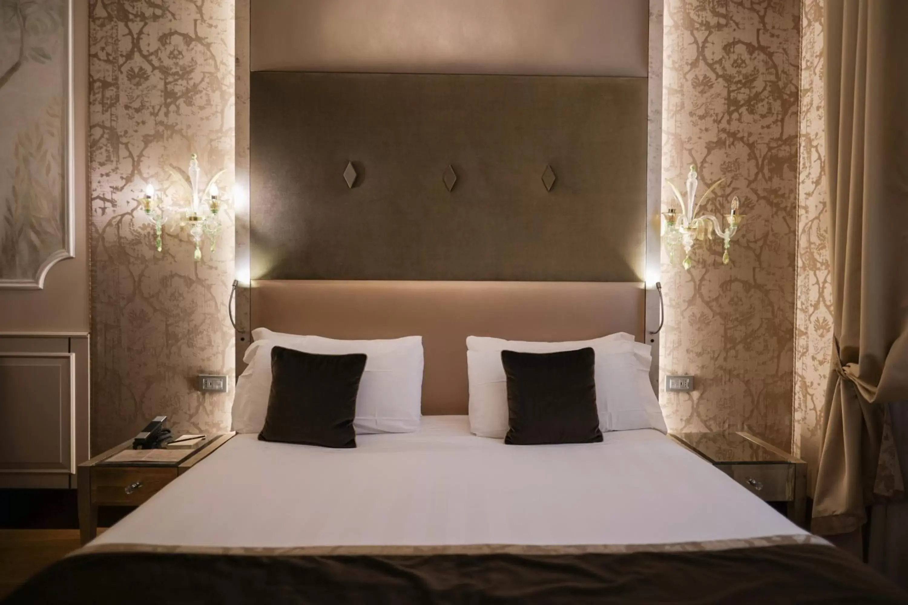 Bed in Santa Croce Boutique Hotel