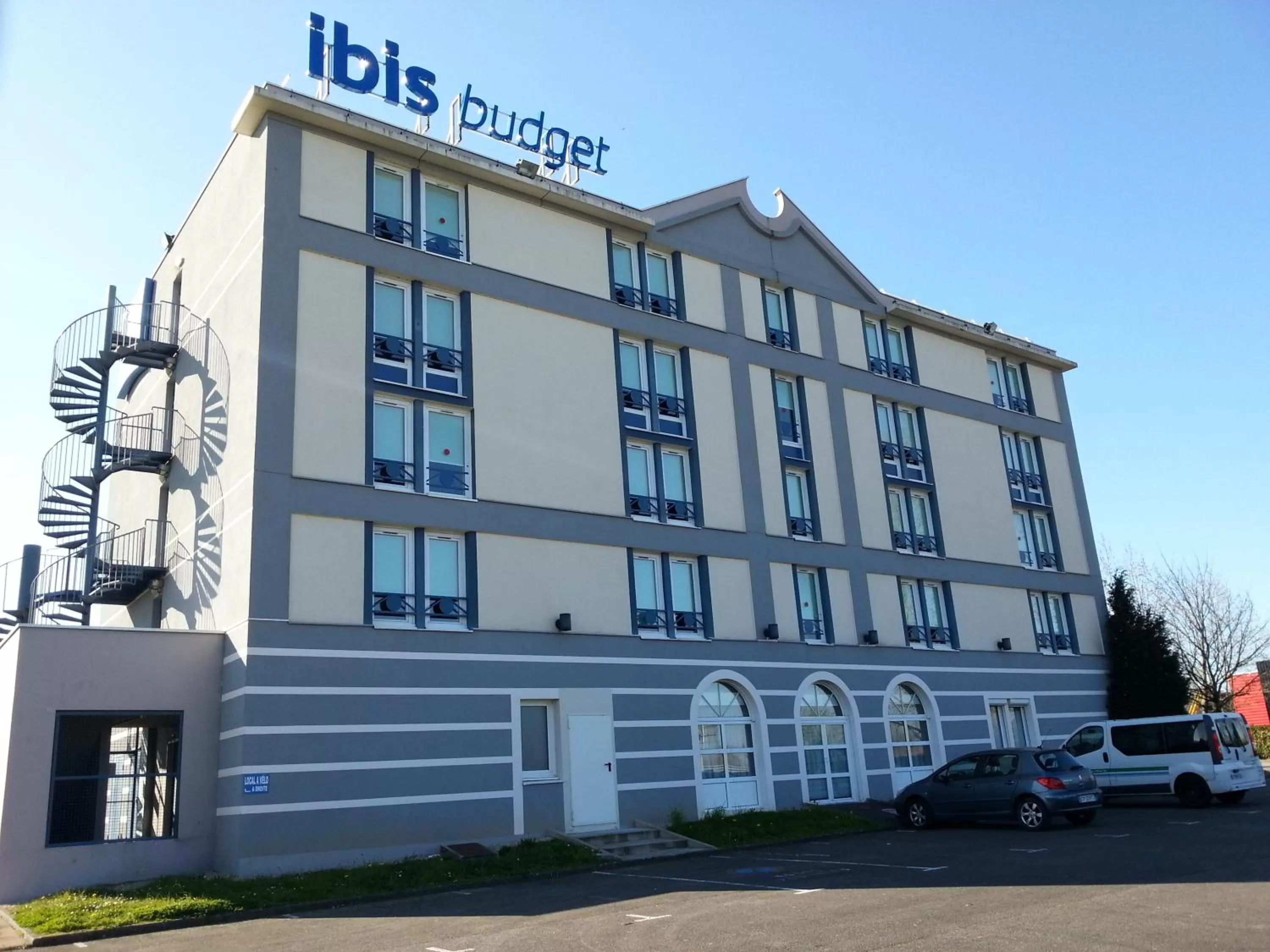 Facade/entrance in Hôtel Ibis Budget Nantes Ouest Atlantis Couëron