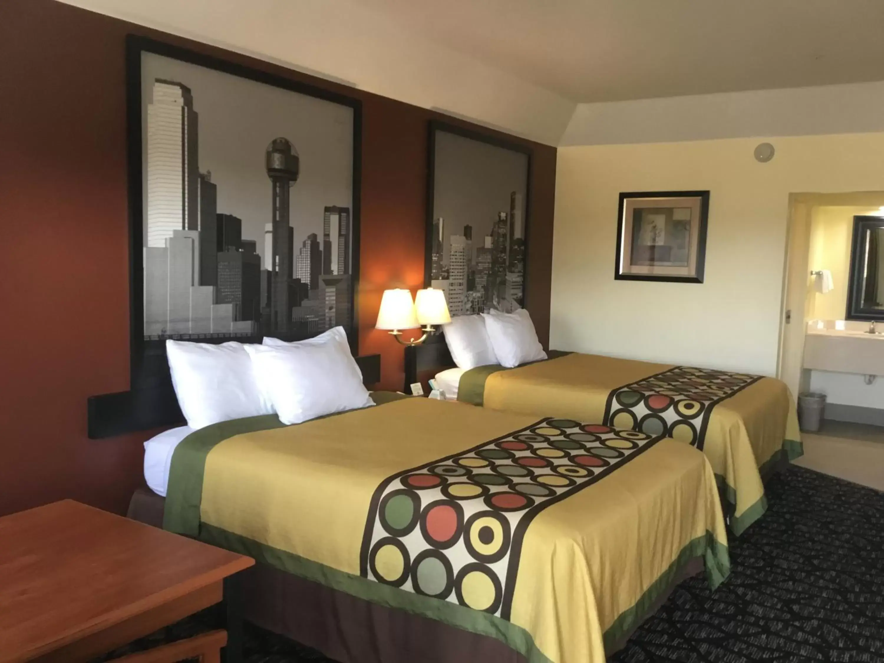 Bed in Super 8 by Wyndham Fairfield Tx