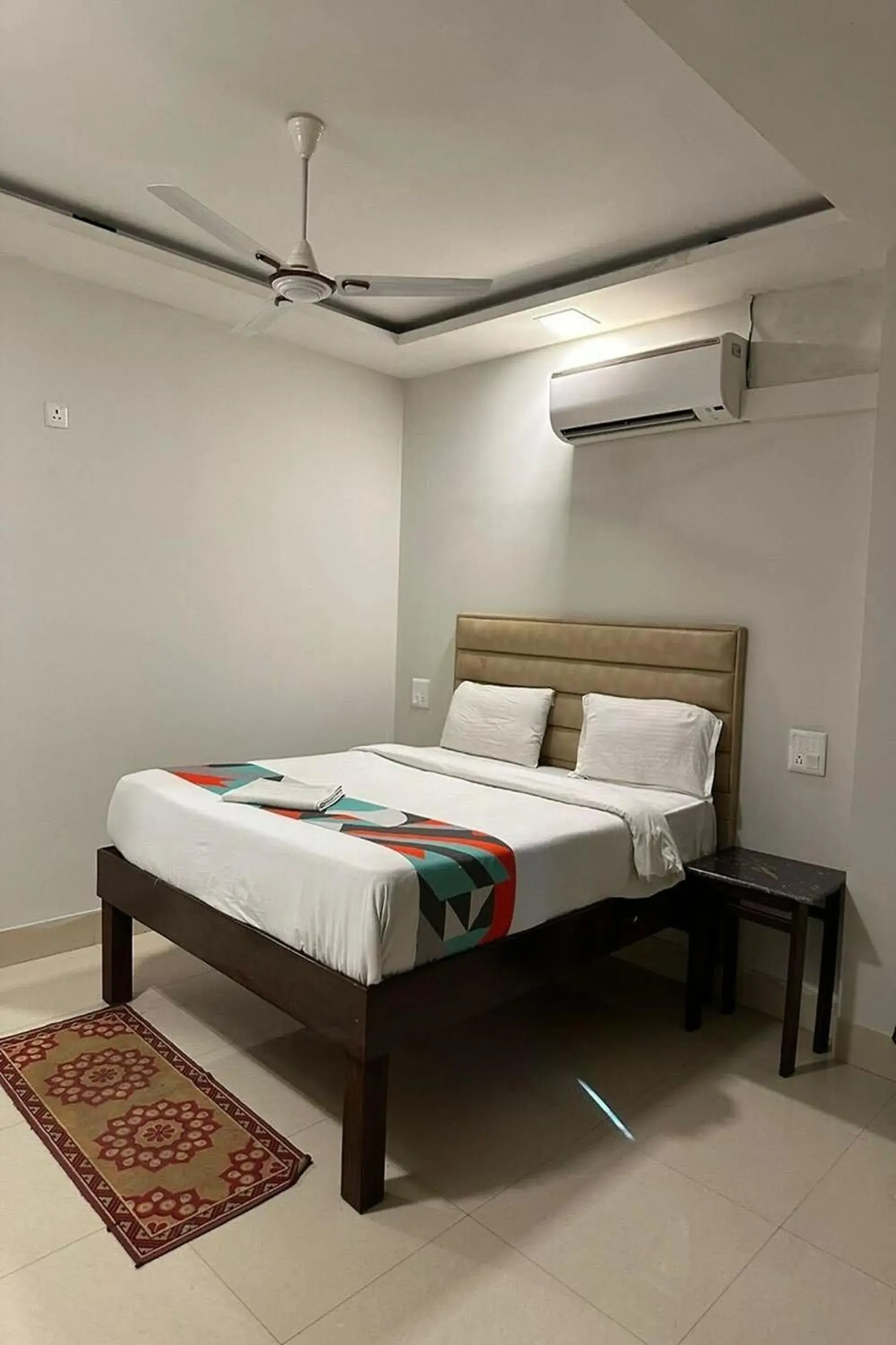 Bedroom, Bed in Hotel Amenda International