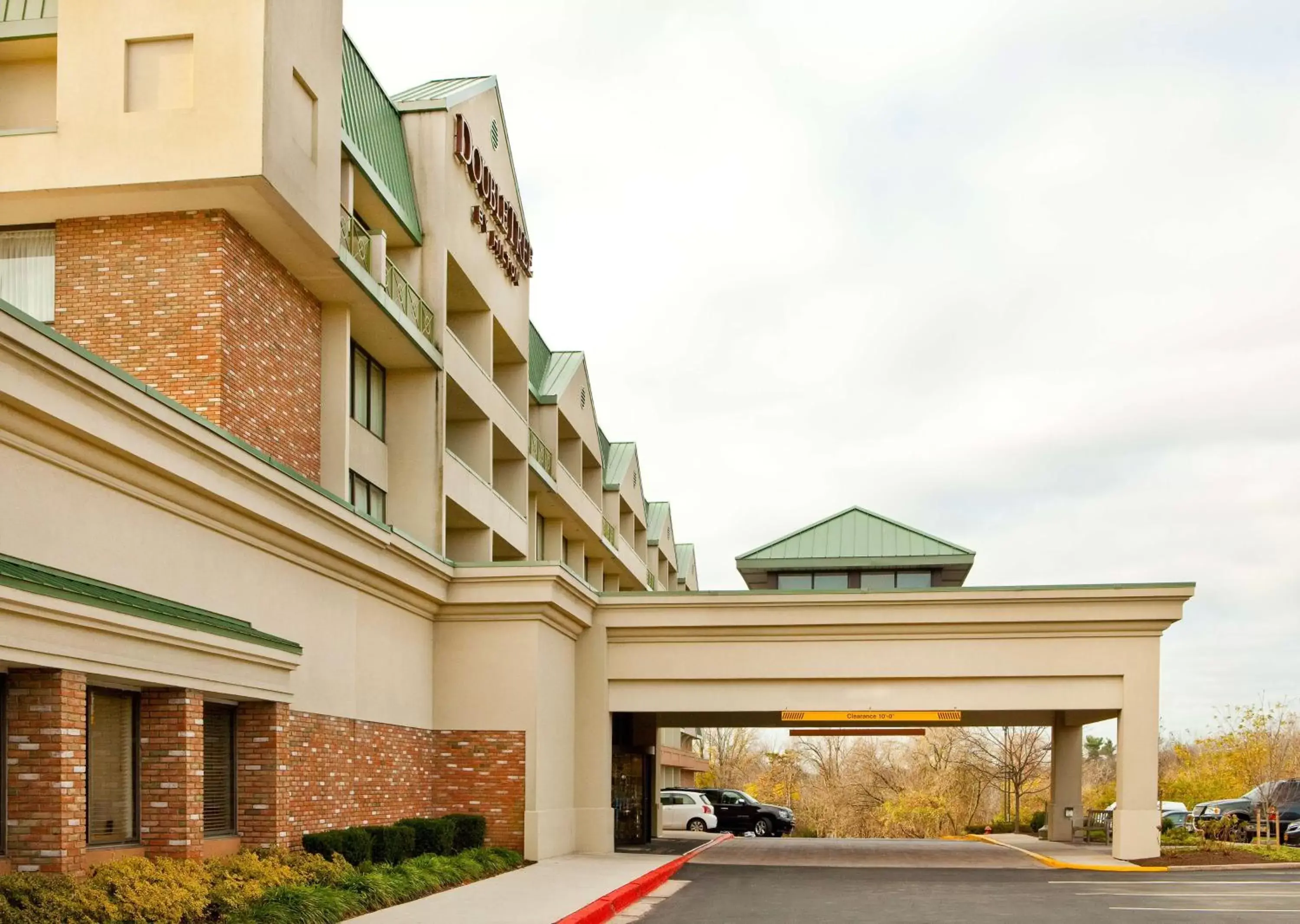 Property Building in DoubleTree By Hilton Baltimore North Pikesville