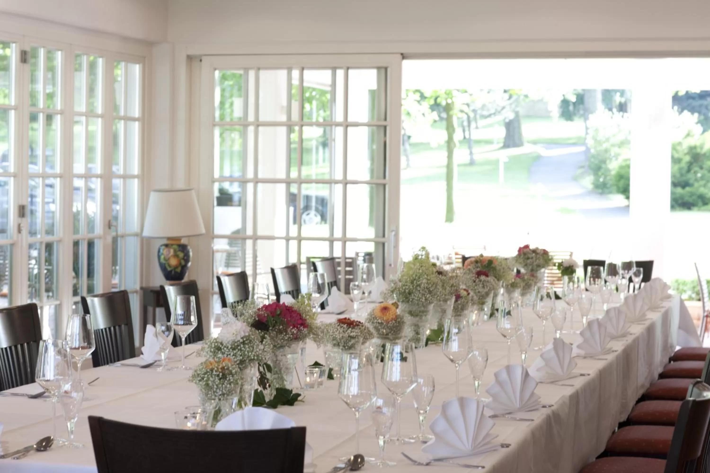 Restaurant/places to eat in Kim Hotel Im Park