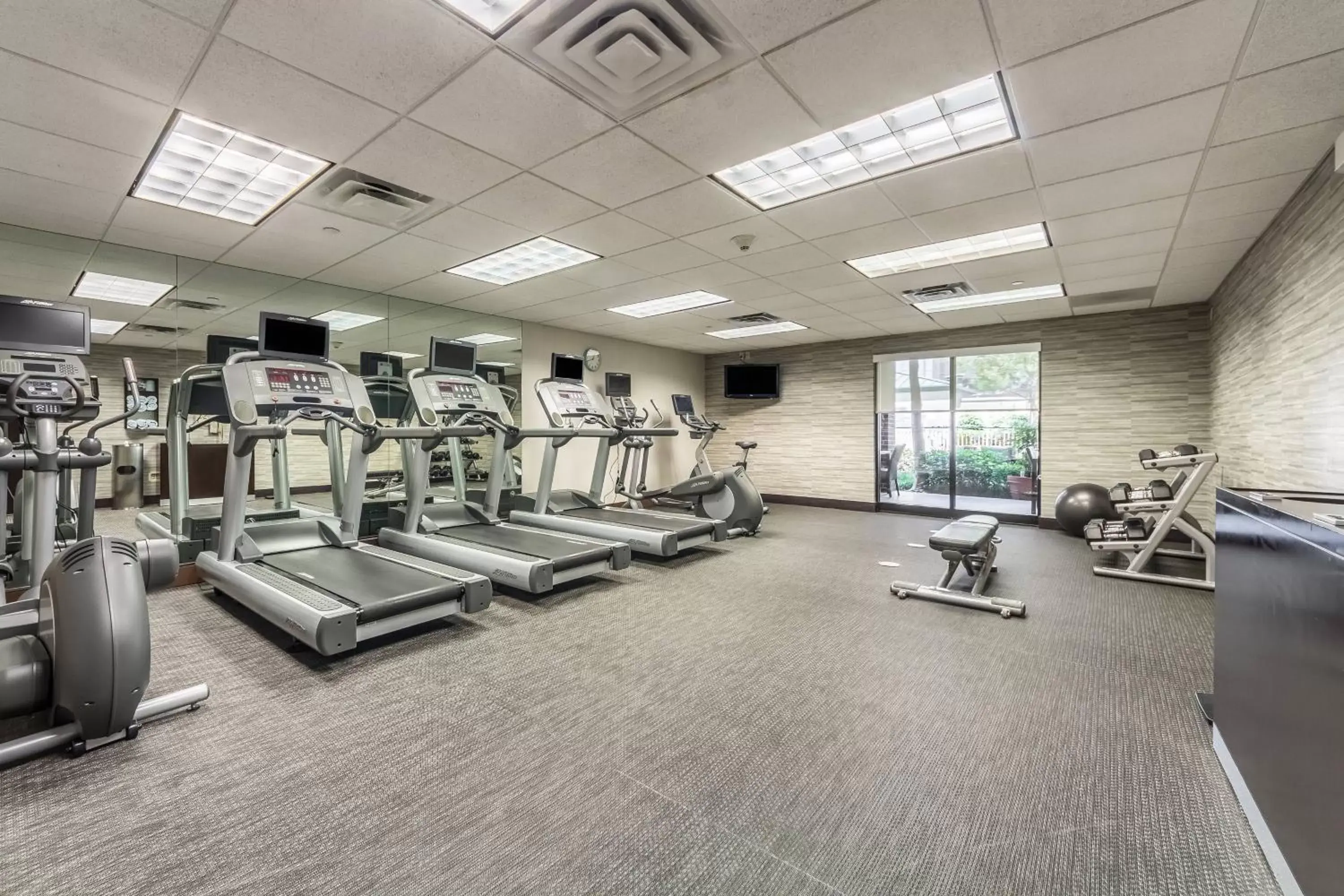 Fitness centre/facilities, Fitness Center/Facilities in Courtyard Dallas DFW Airport South/Irving