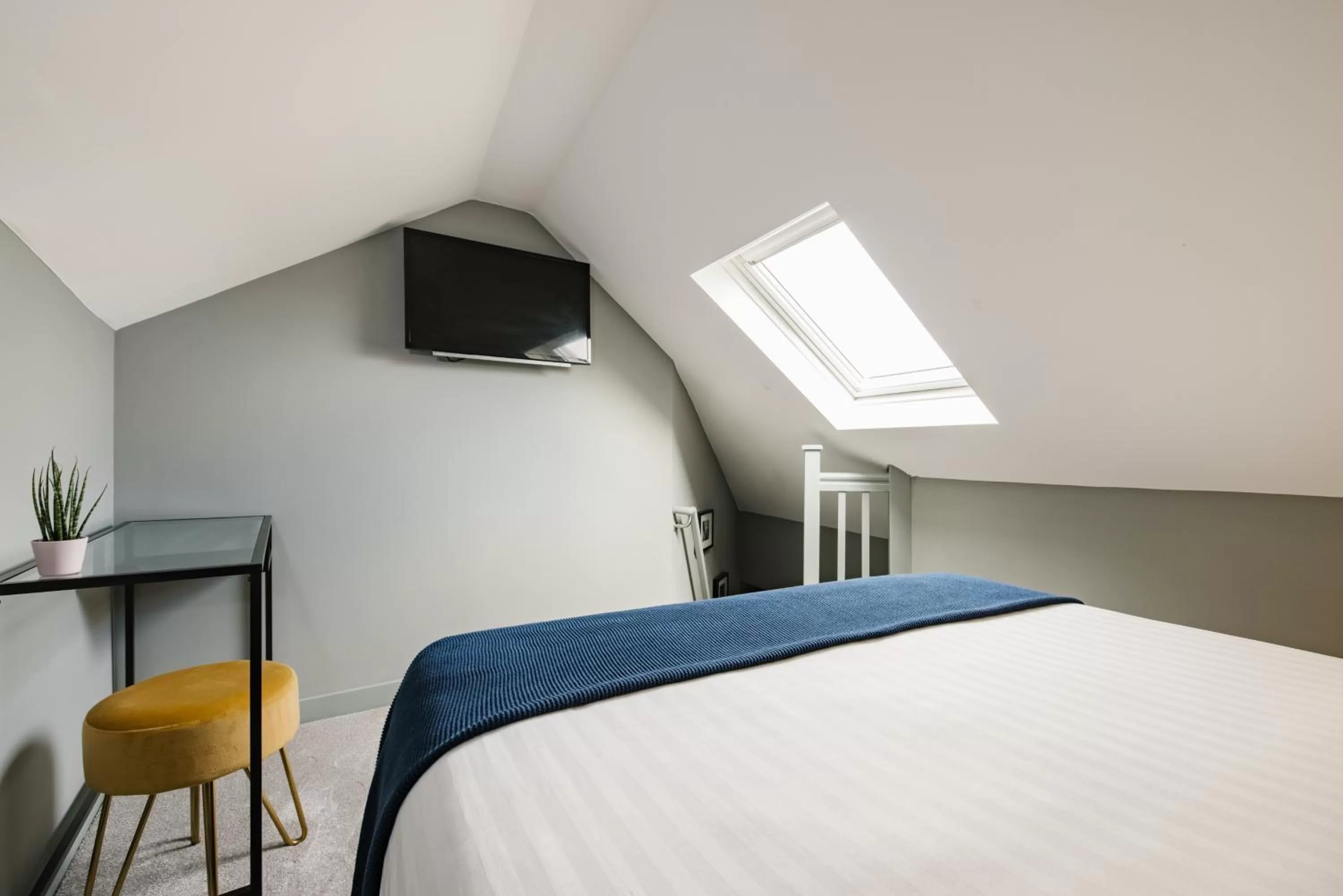 Bed in TowerBridge64