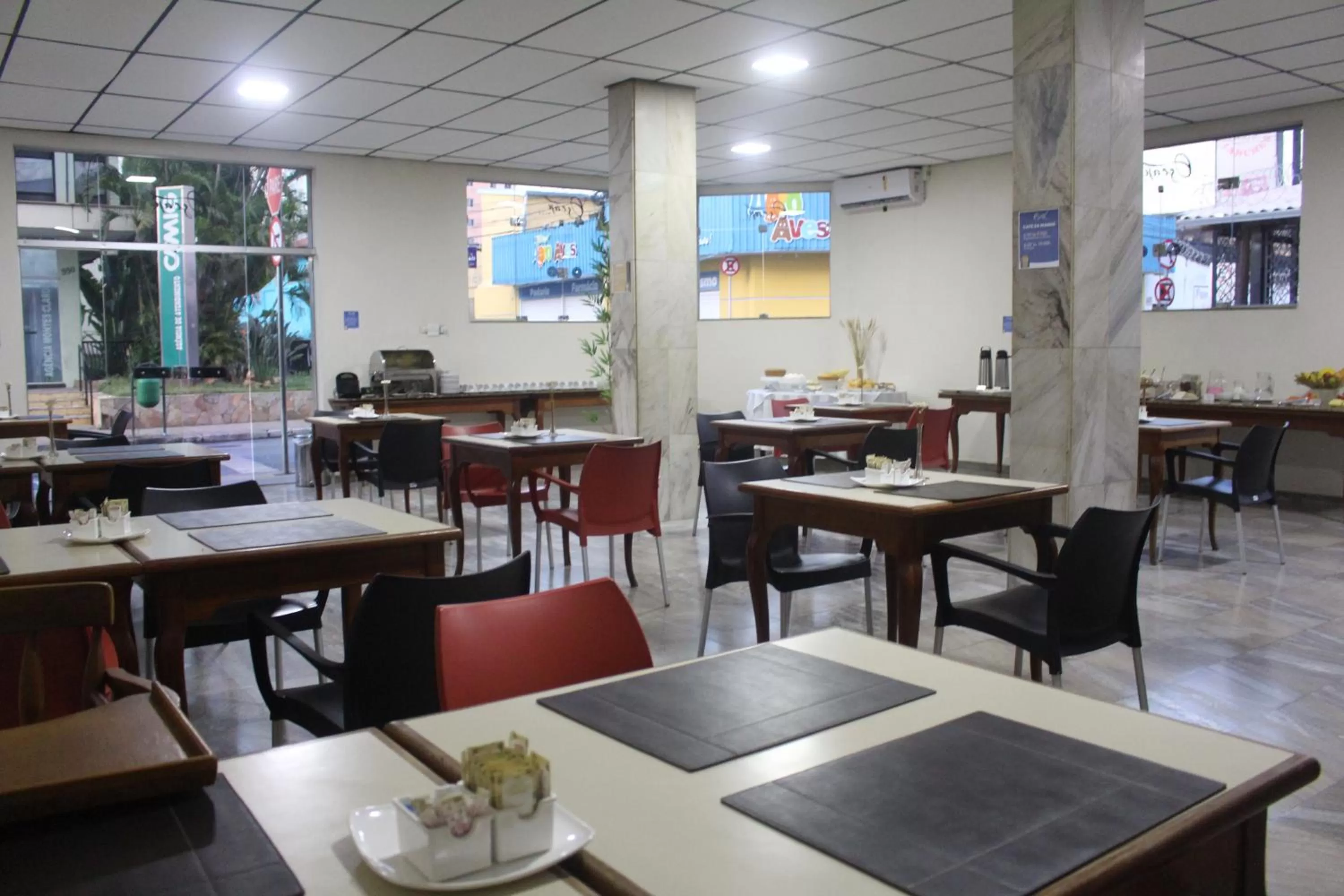 Food and drinks in Hotel Oscar Blue Montes Claros