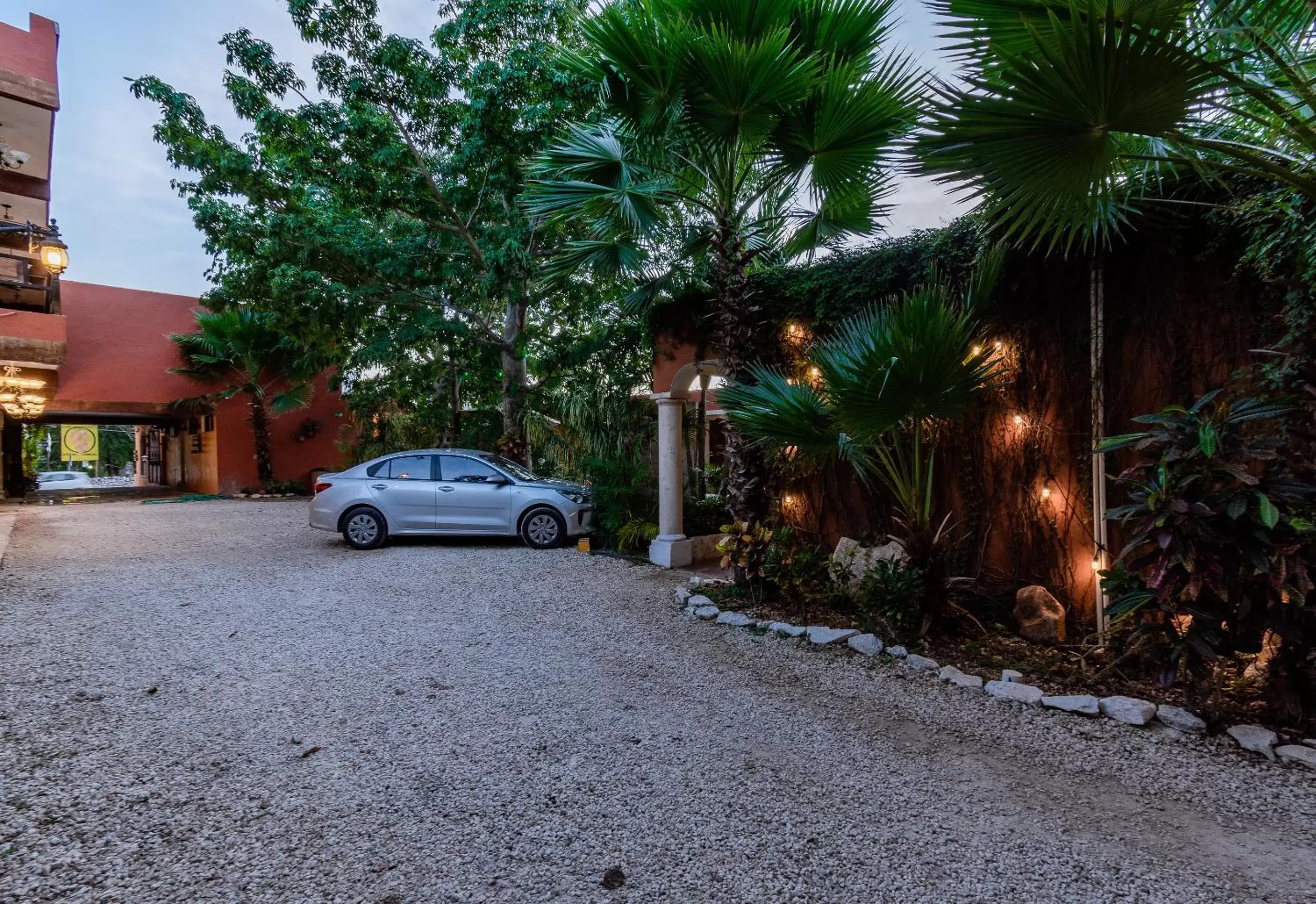 Property Building in El Zaguán Colonial by GuruHotel