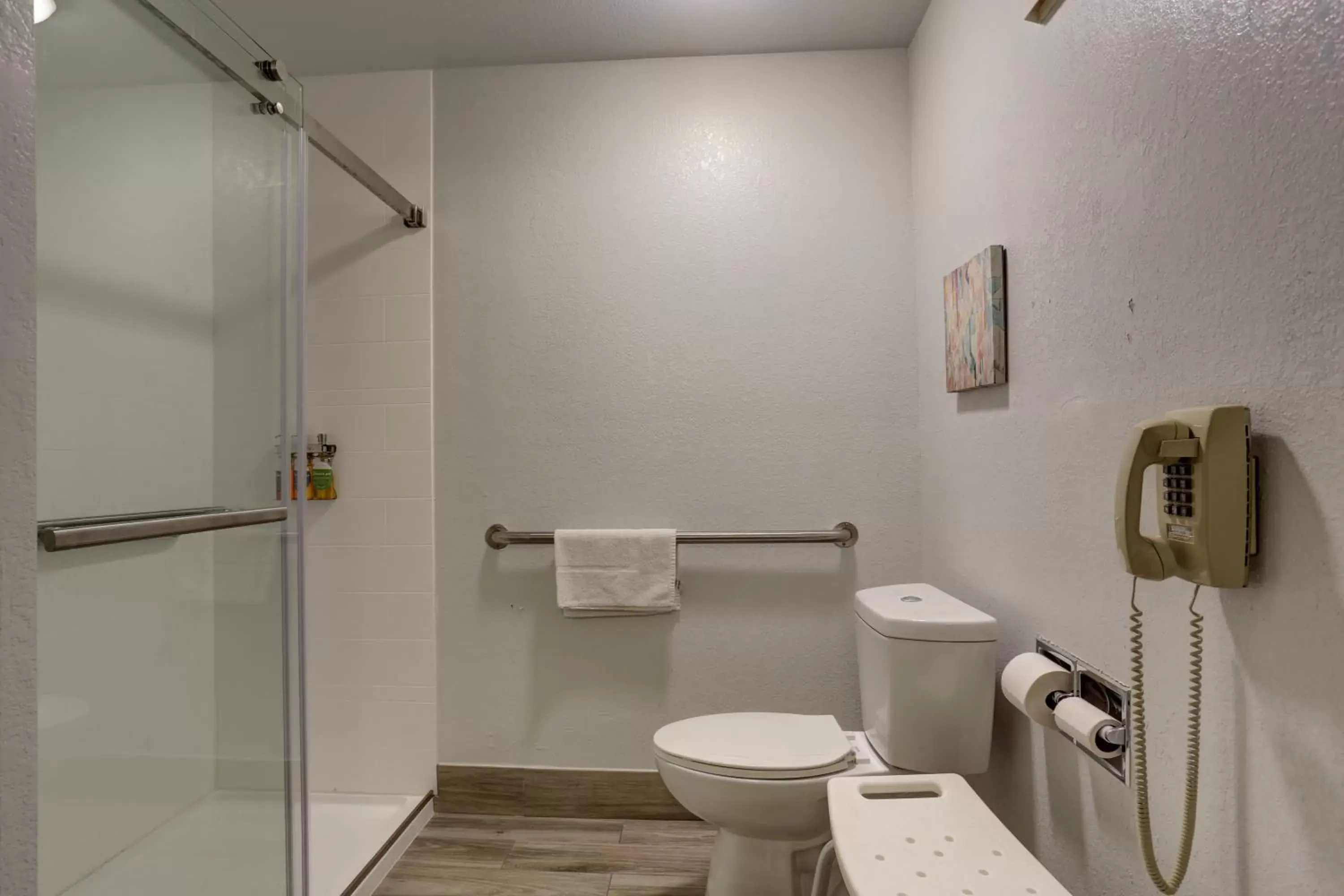 Shower, Bathroom in Quality Inn Pierre-Fort Pierre