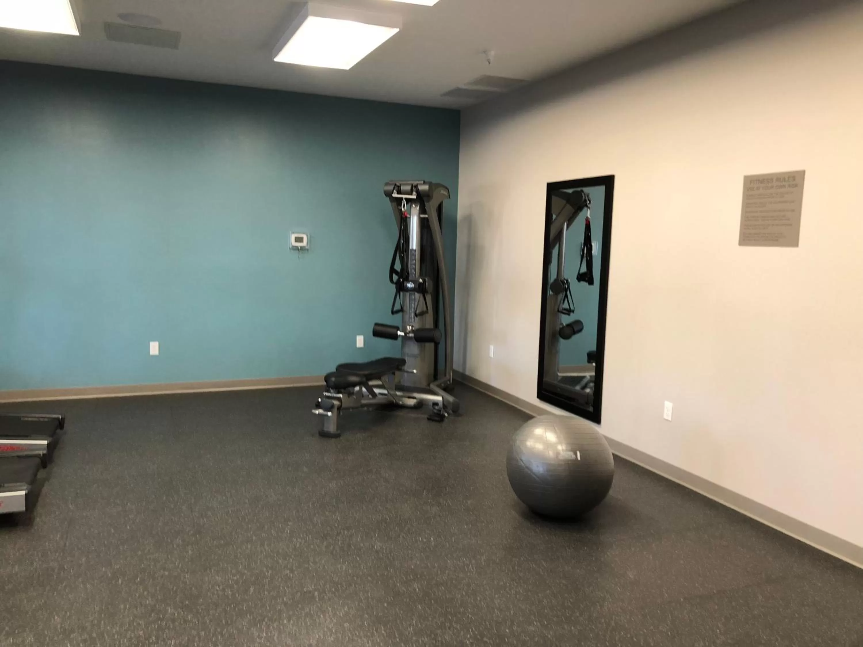 Fitness centre/facilities in Country Inn & Suites by Radisson, Page, AZ