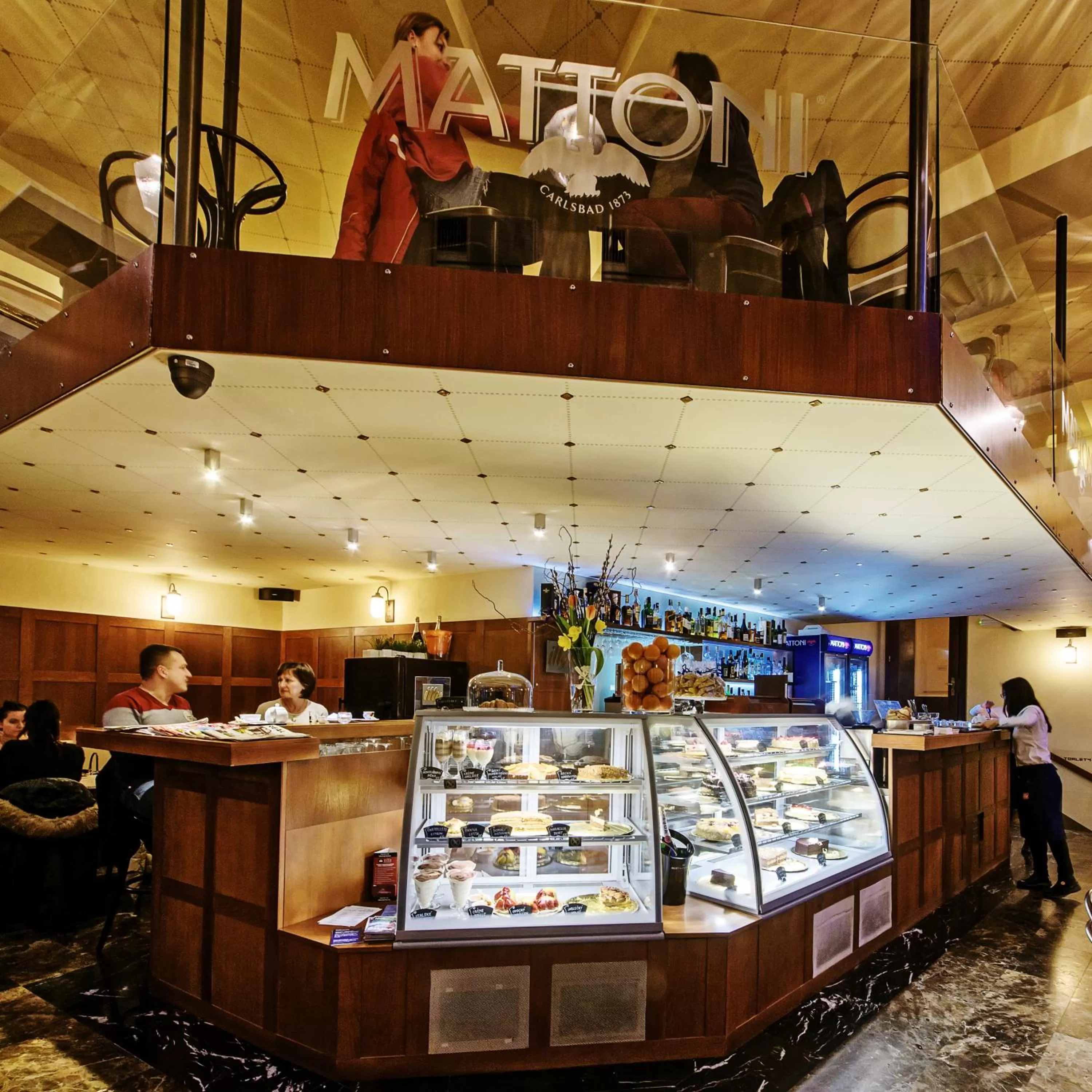 Food in Grandezza Hotel Luxury Palace