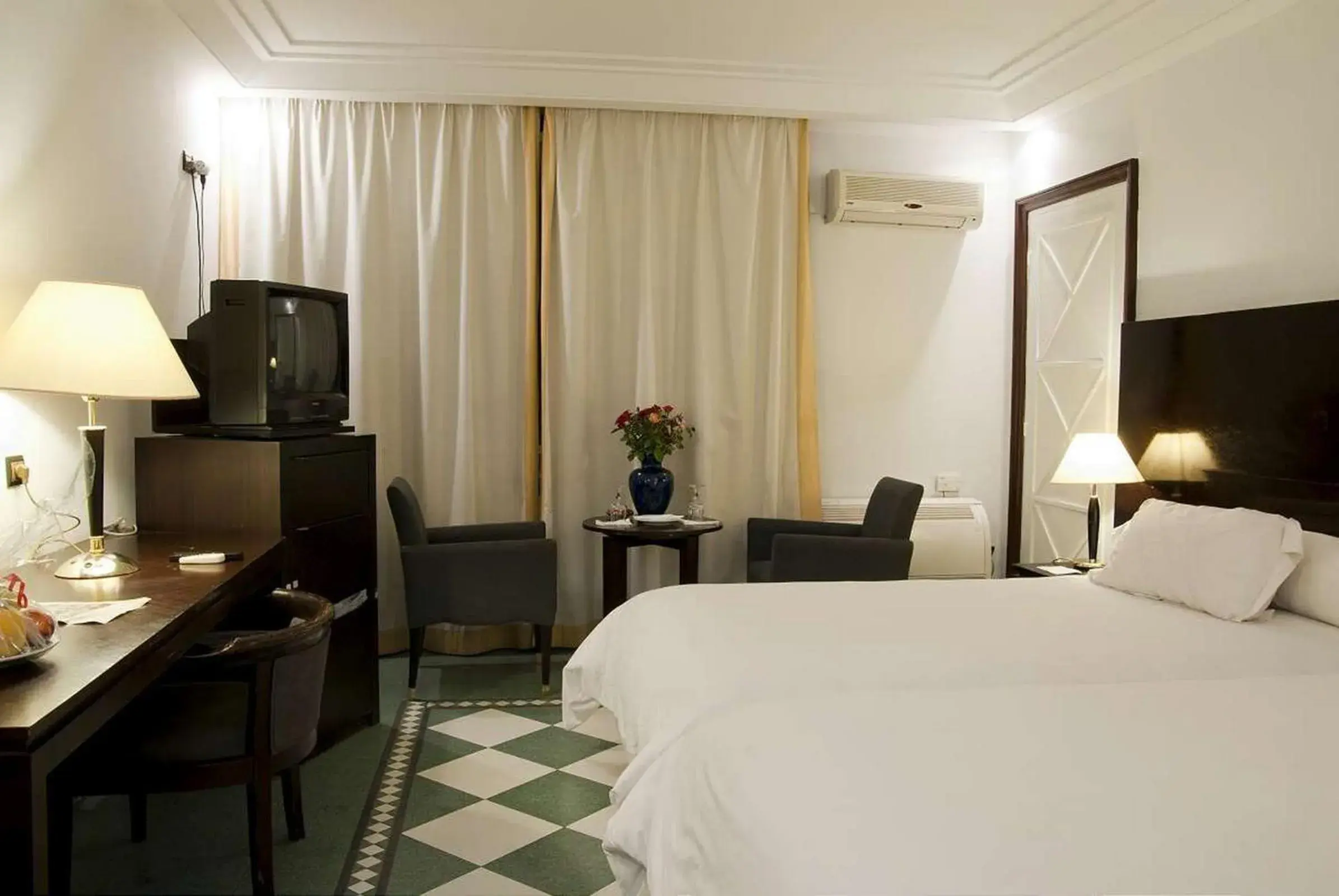 Bedroom, Bed in Hotel Ouzoud Beni Mellal