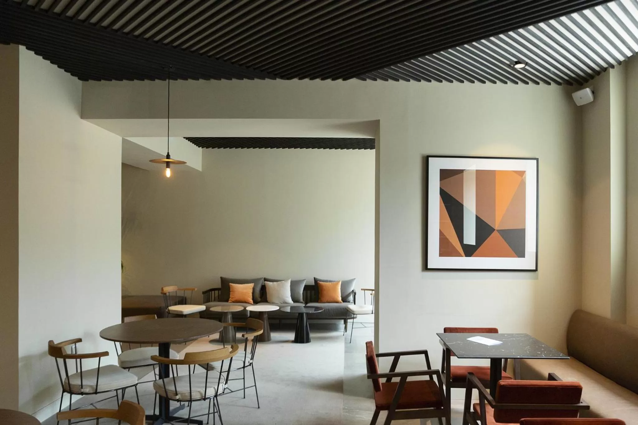 Communal lounge/ TV room in ICON Embassy