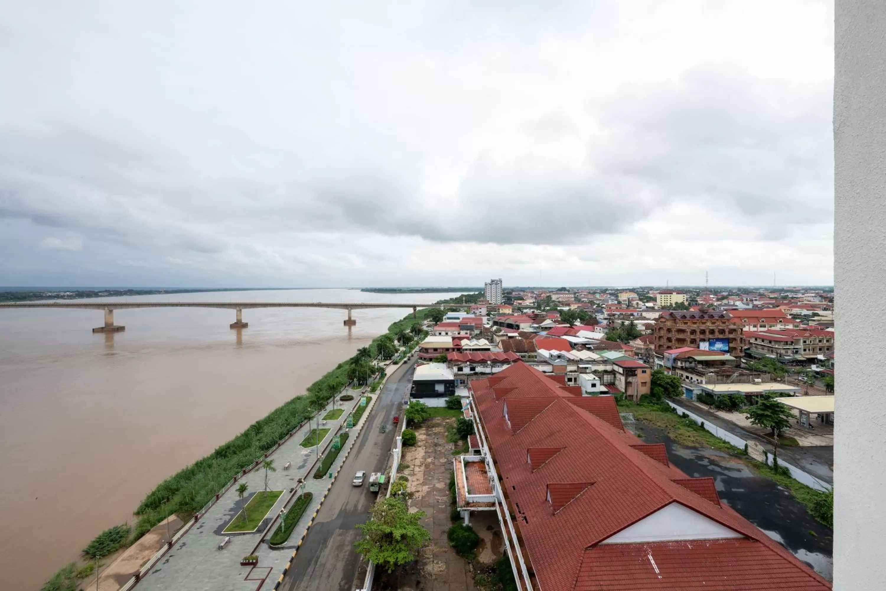 Lake view in Lbn Asian Hotel
