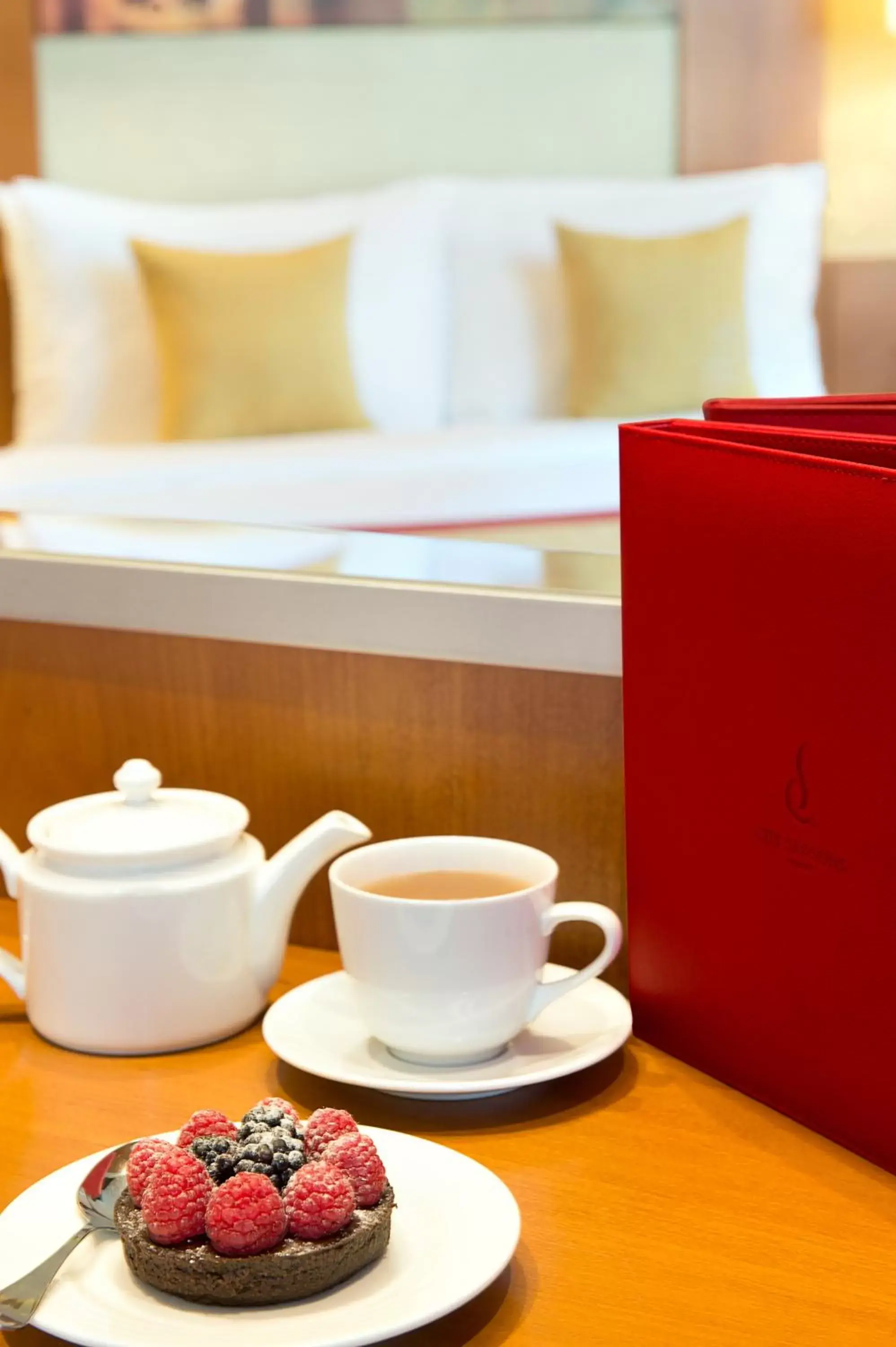 Coffee/tea facilities in City Seasons Towers Hotel Bur Dubai