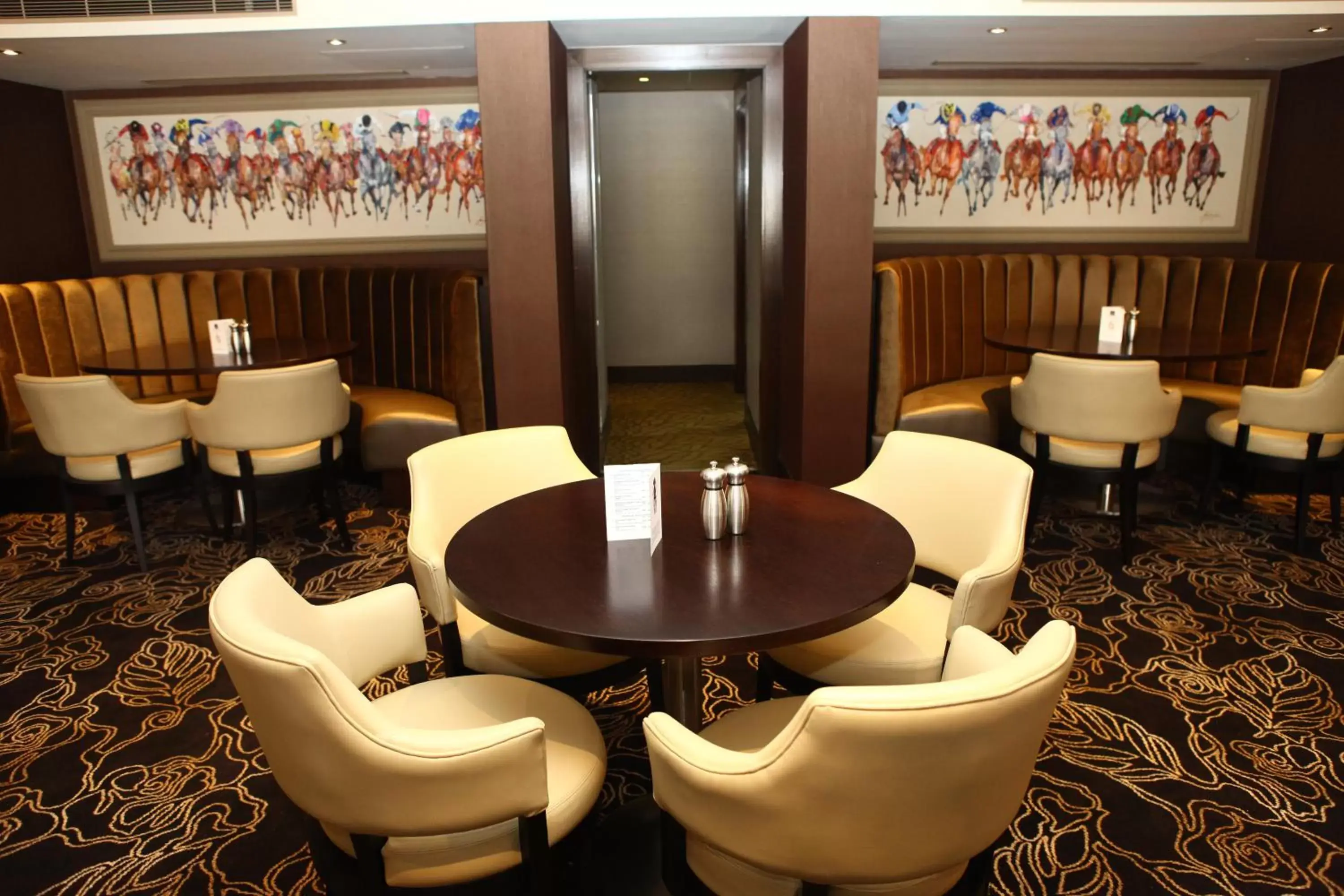 Lounge or bar, Lounge/Bar in Best Western Heath Court Hotel