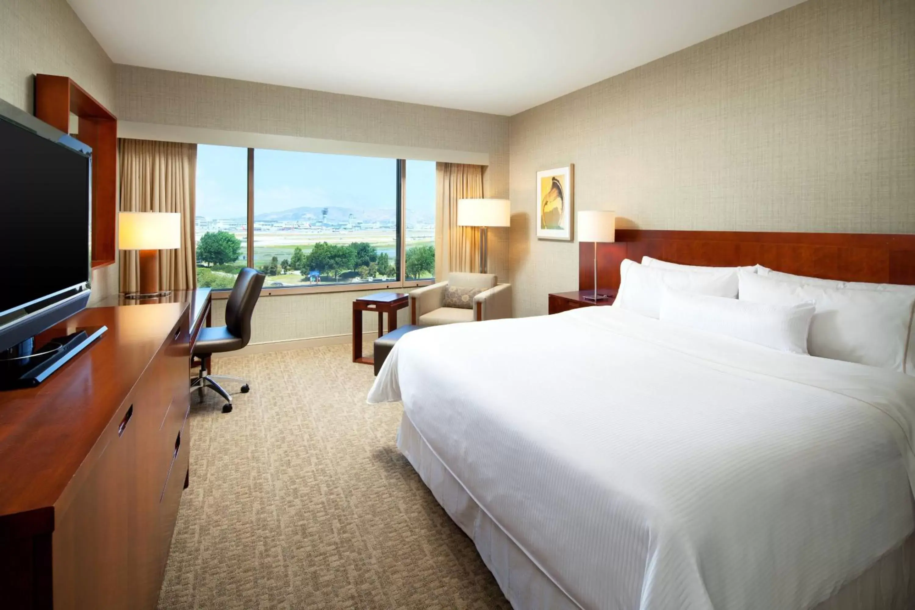 Photo of the whole room in The Westin San Francisco Airport