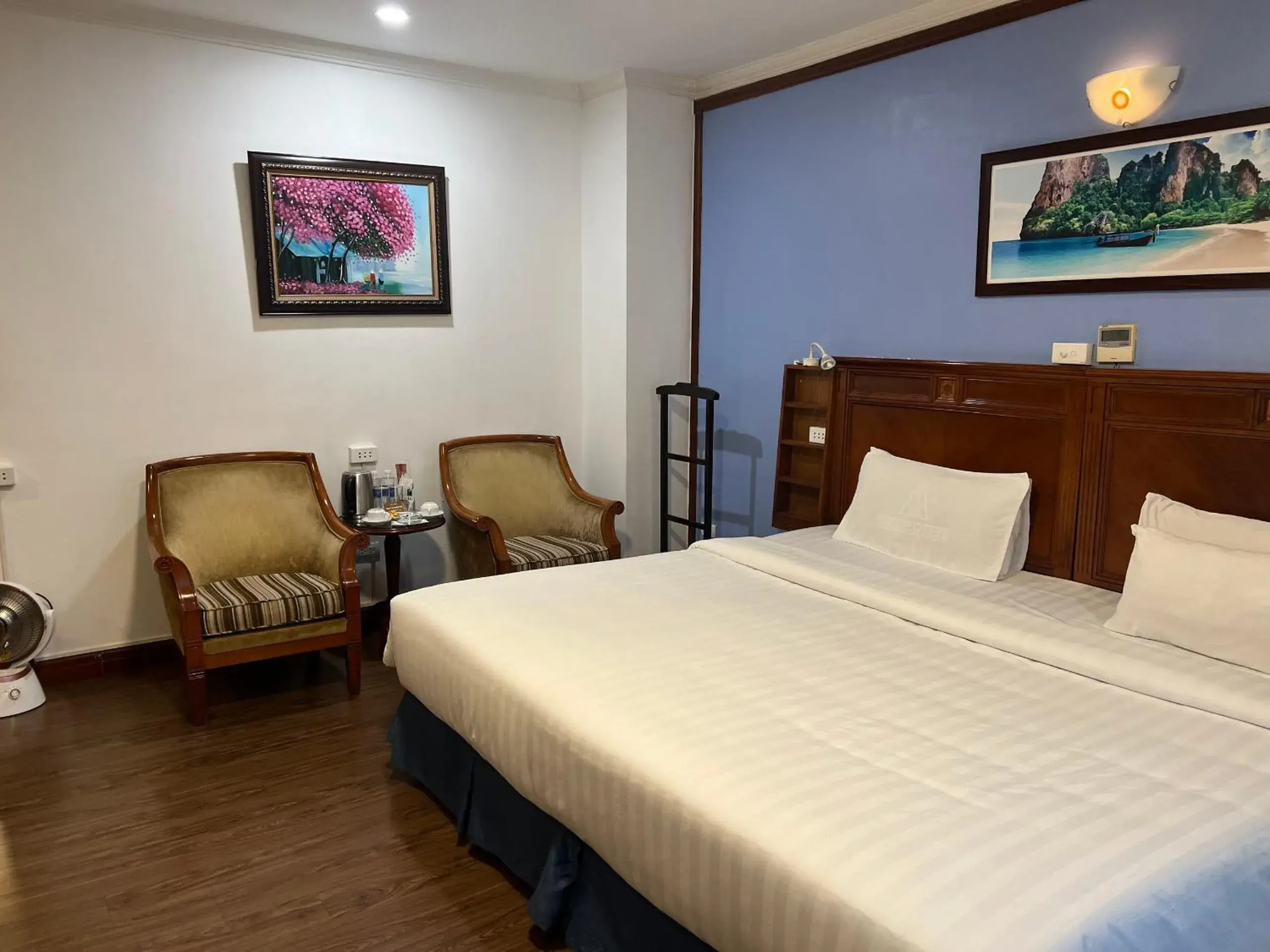 Bed in A25 Hotel - 19 Phan Đình Phùng