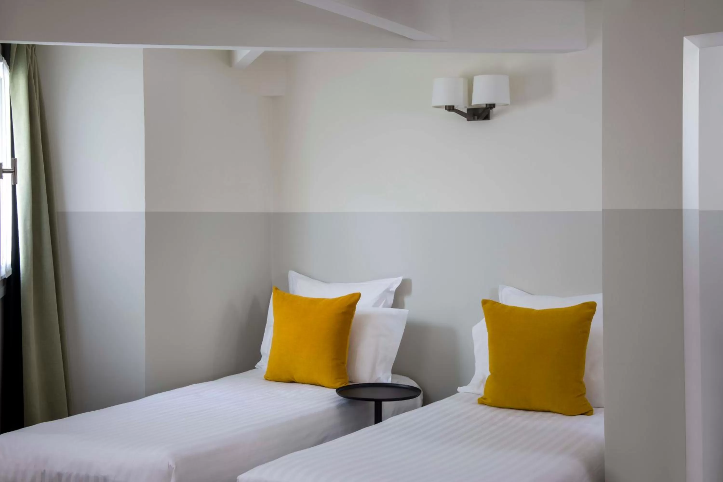 Twin Room in Hôtel Des Mines