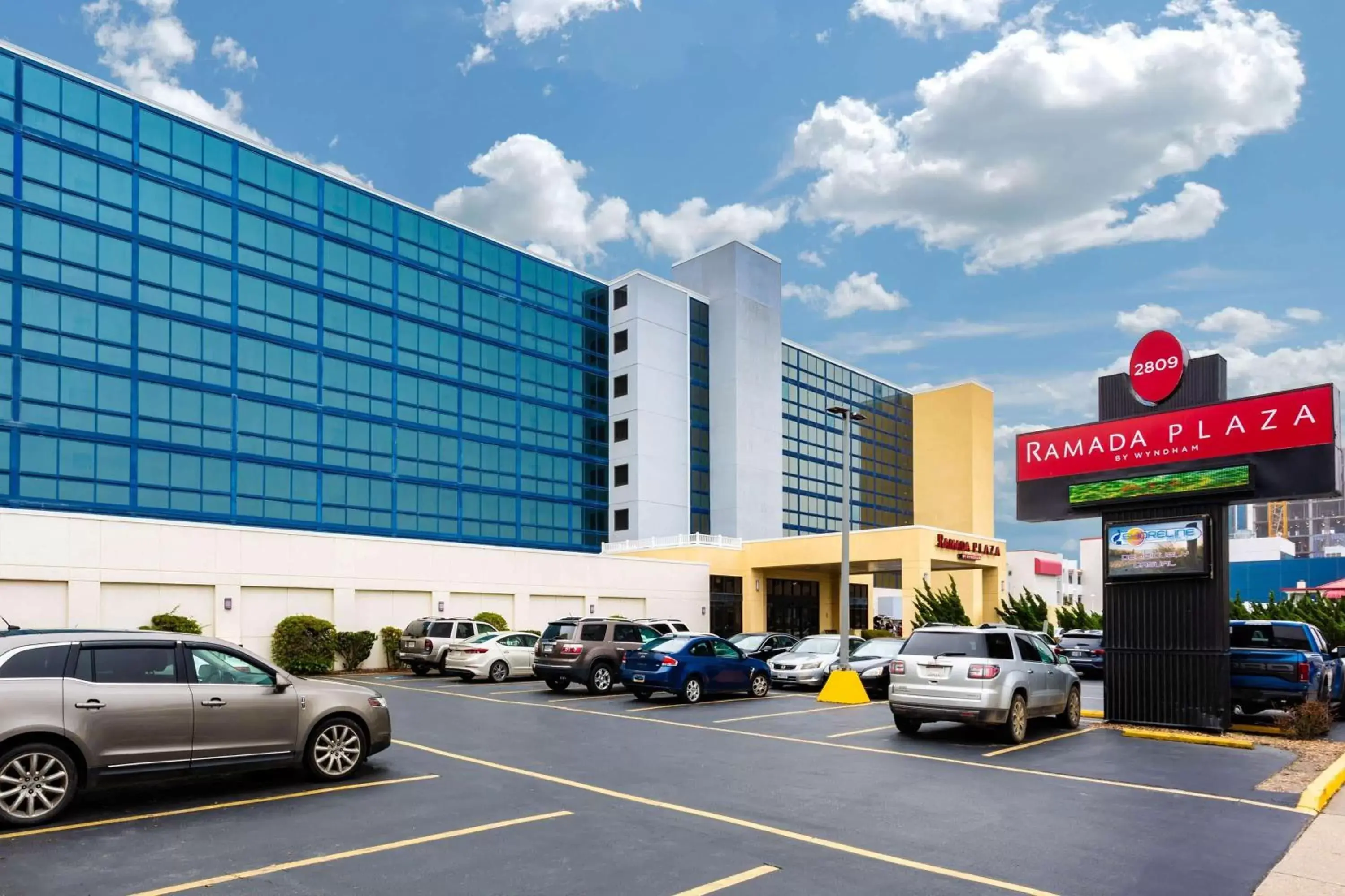 Property Building in Ramada Plaza by Wyndham Virginia Beach