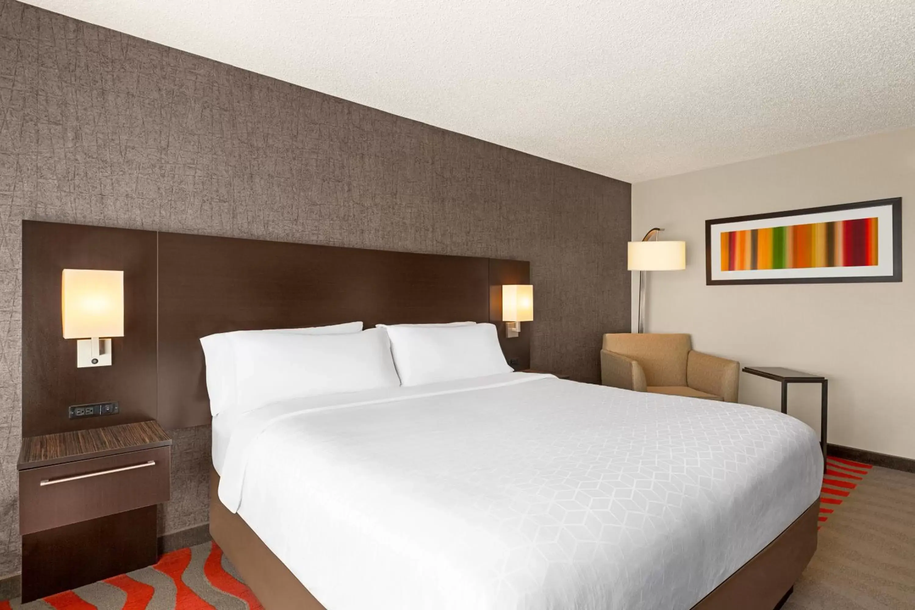 Bed in Holiday Inn Boston Bunker Hill Area, an IHG Hotel