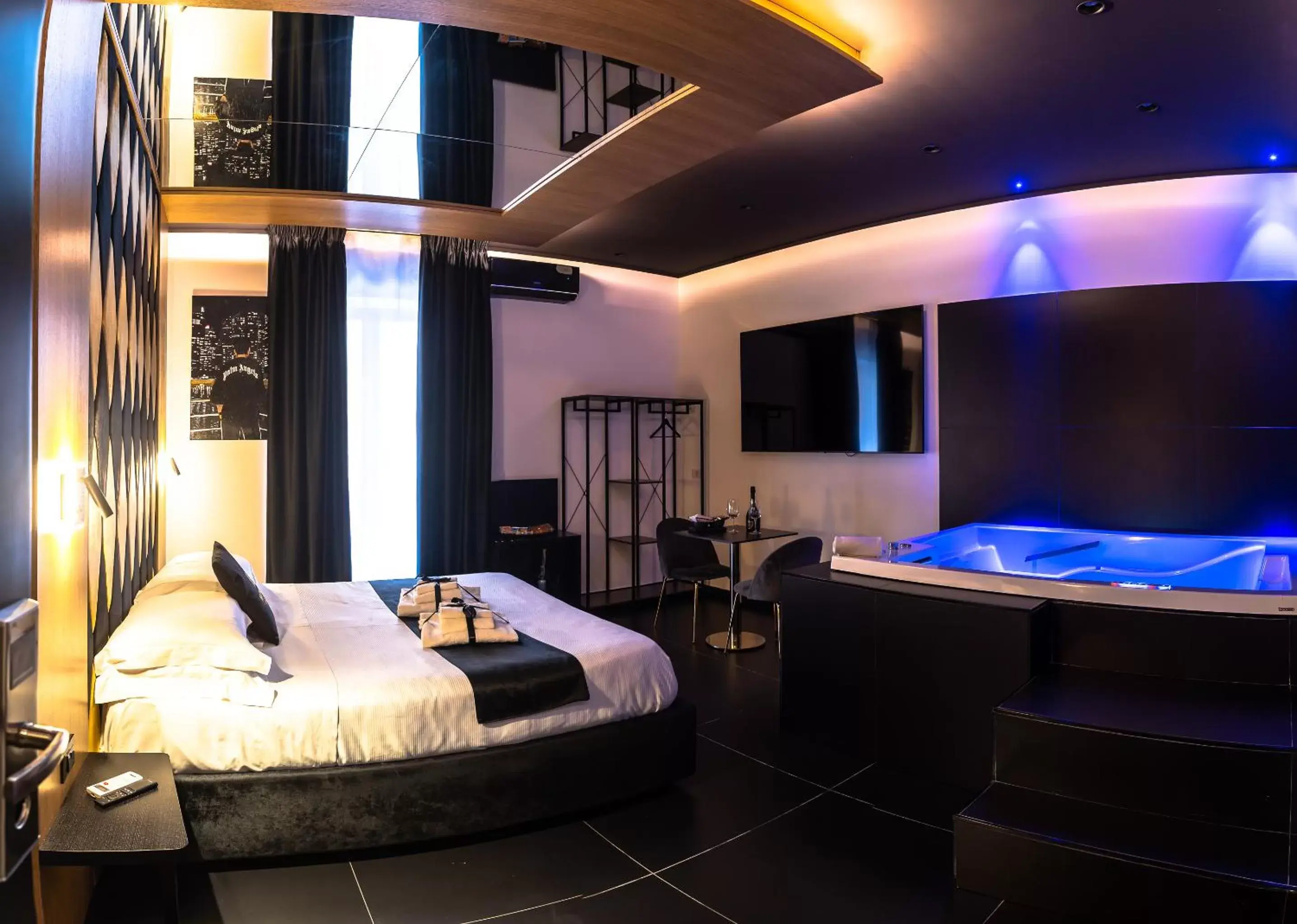 Bed in Maximum hub suite&spa