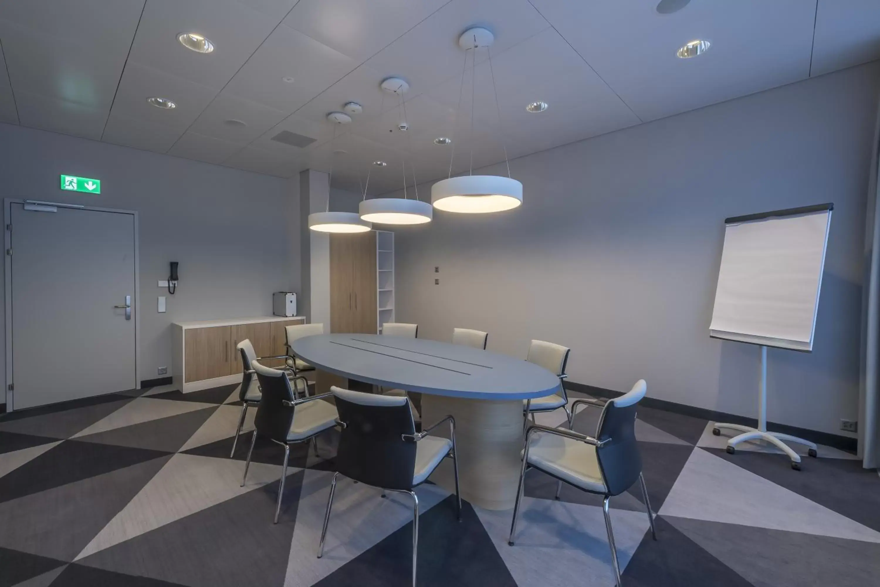 Meeting/conference room in Holiday Inn Express - Luzern - Kriens, an IHG Hotel