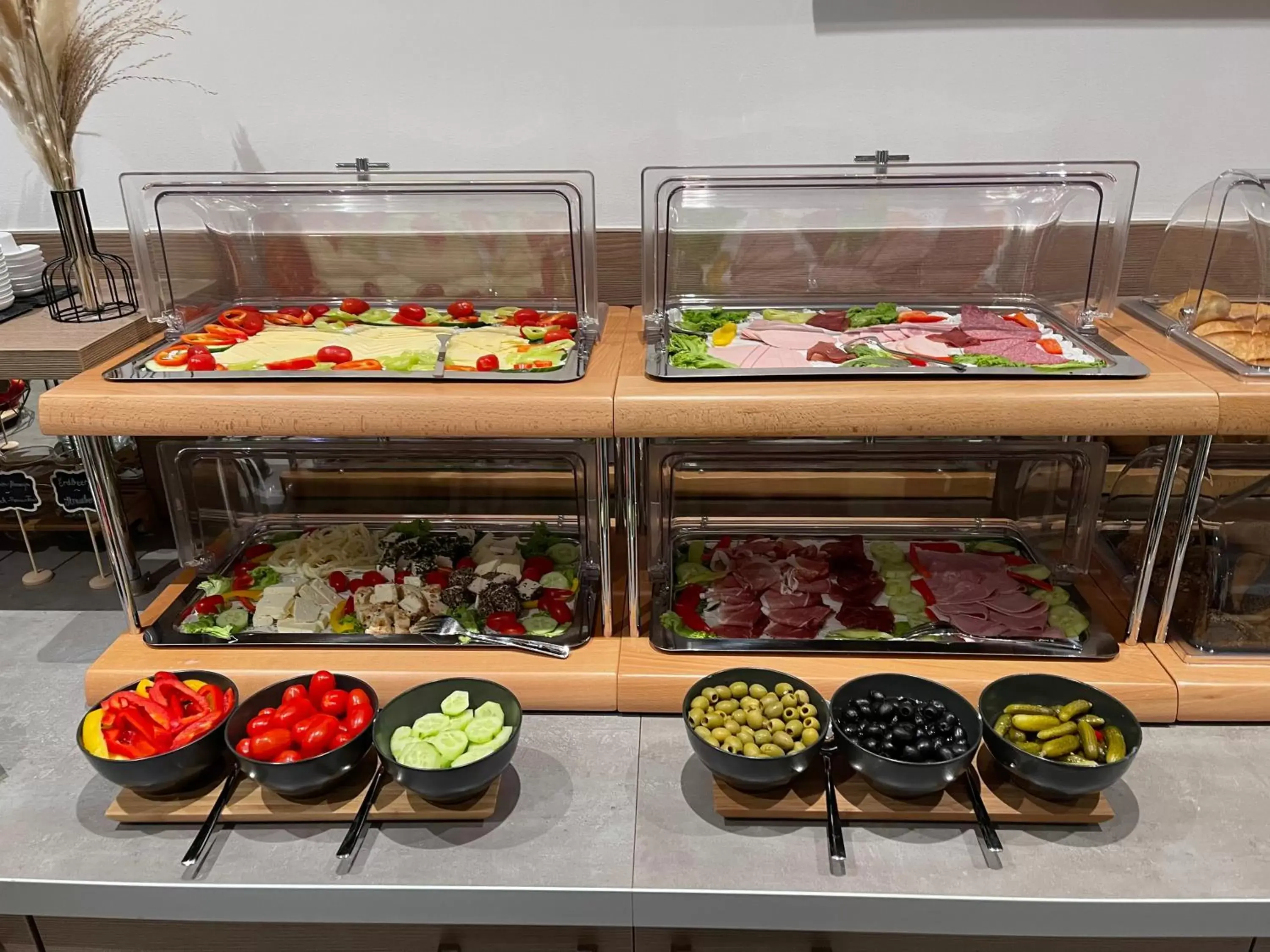 Food and drinks in Palm Premium Hotel & Apartments Food and drinks in Palm Premium Hotel & Apartments