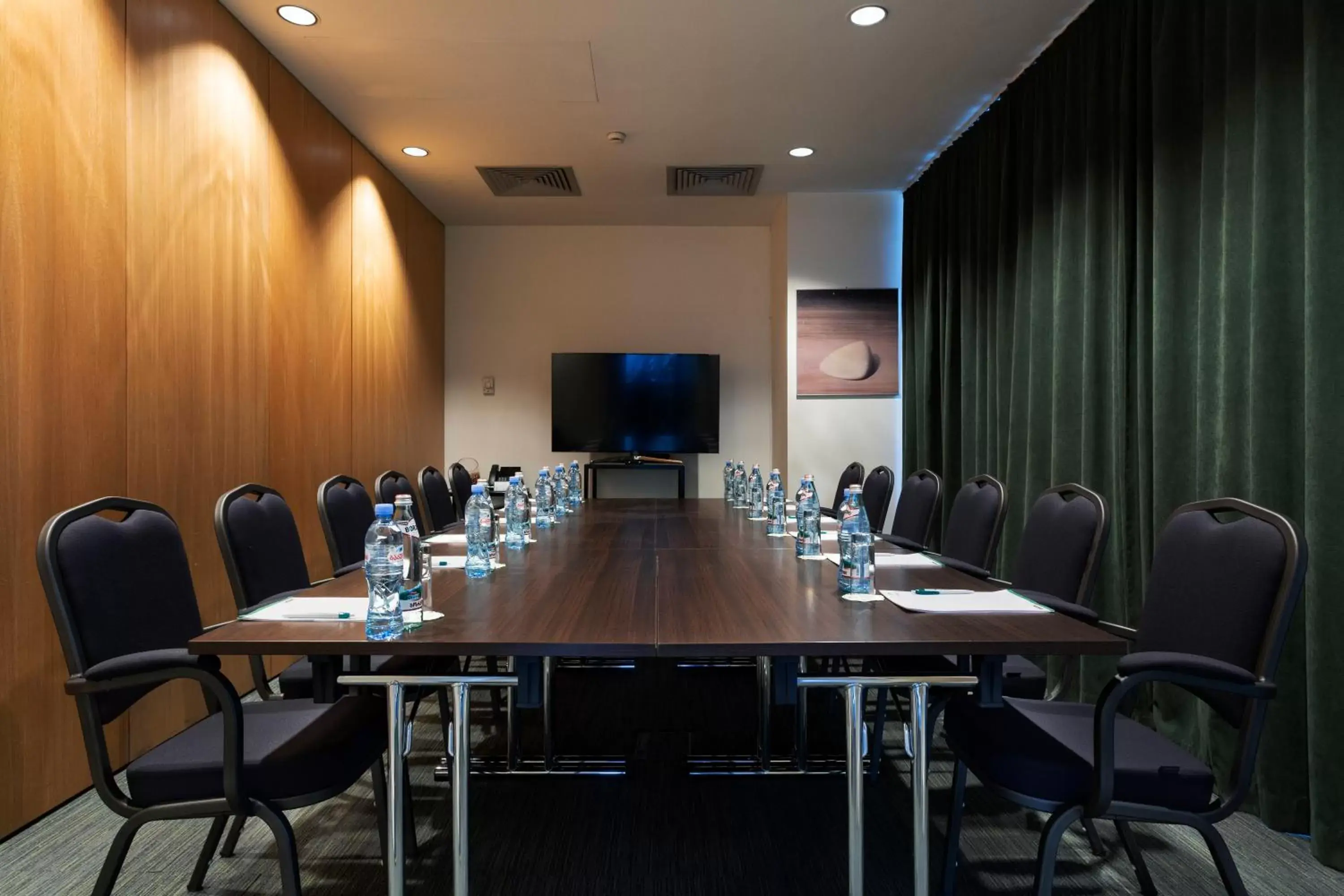 Meeting/conference room in Holiday Inn - Tbilisi, an IHG Hotel