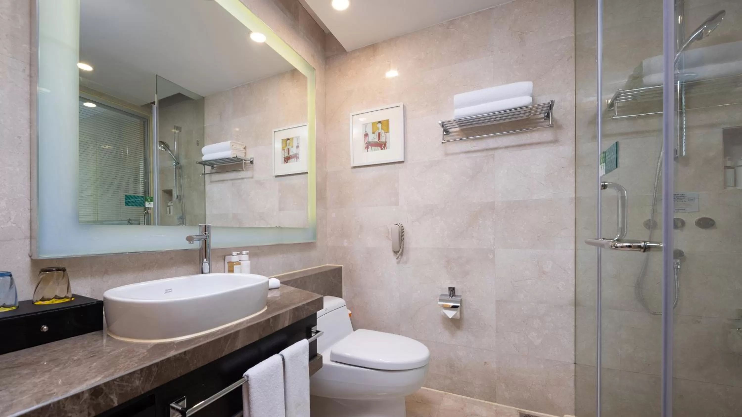 Bathroom in Holiday Inn Nanchang Riverside by IHG